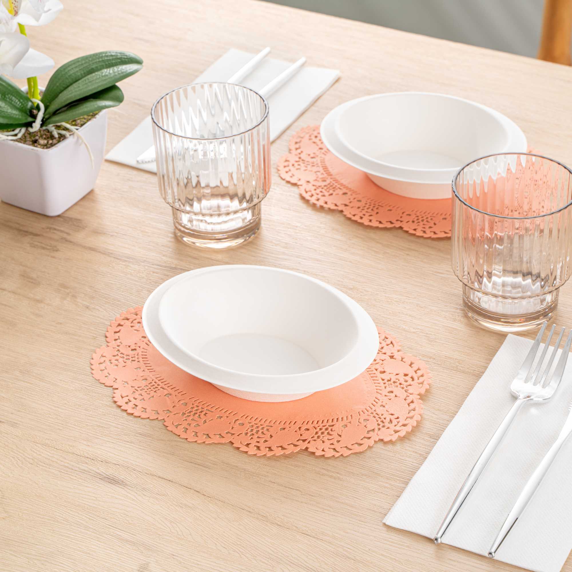 Pastry Tek Oval Coral Paper Doilies - Lace - 9" x 6 1/2" - 100 count box