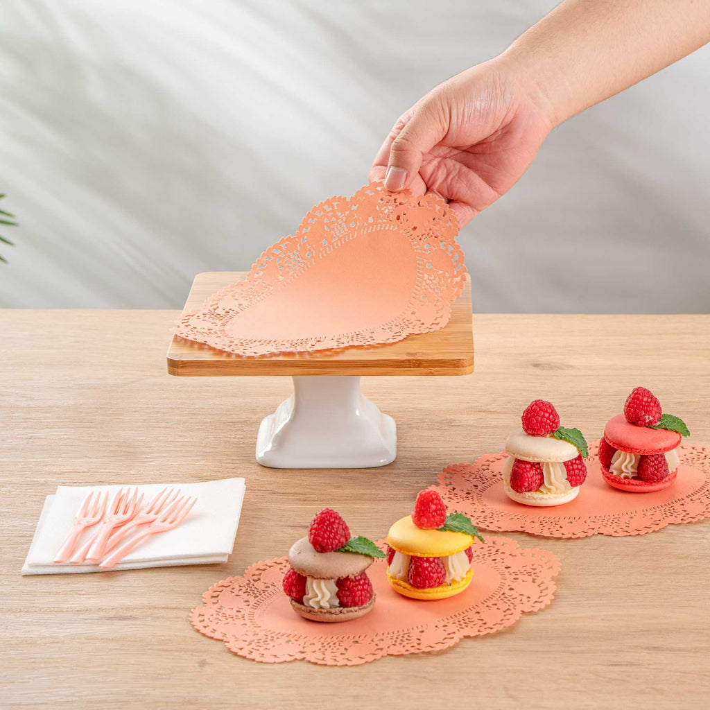 Pastry Tek Oval Coral Paper Doilies - Lace - 9" x 6 1/2" - 4000 count box