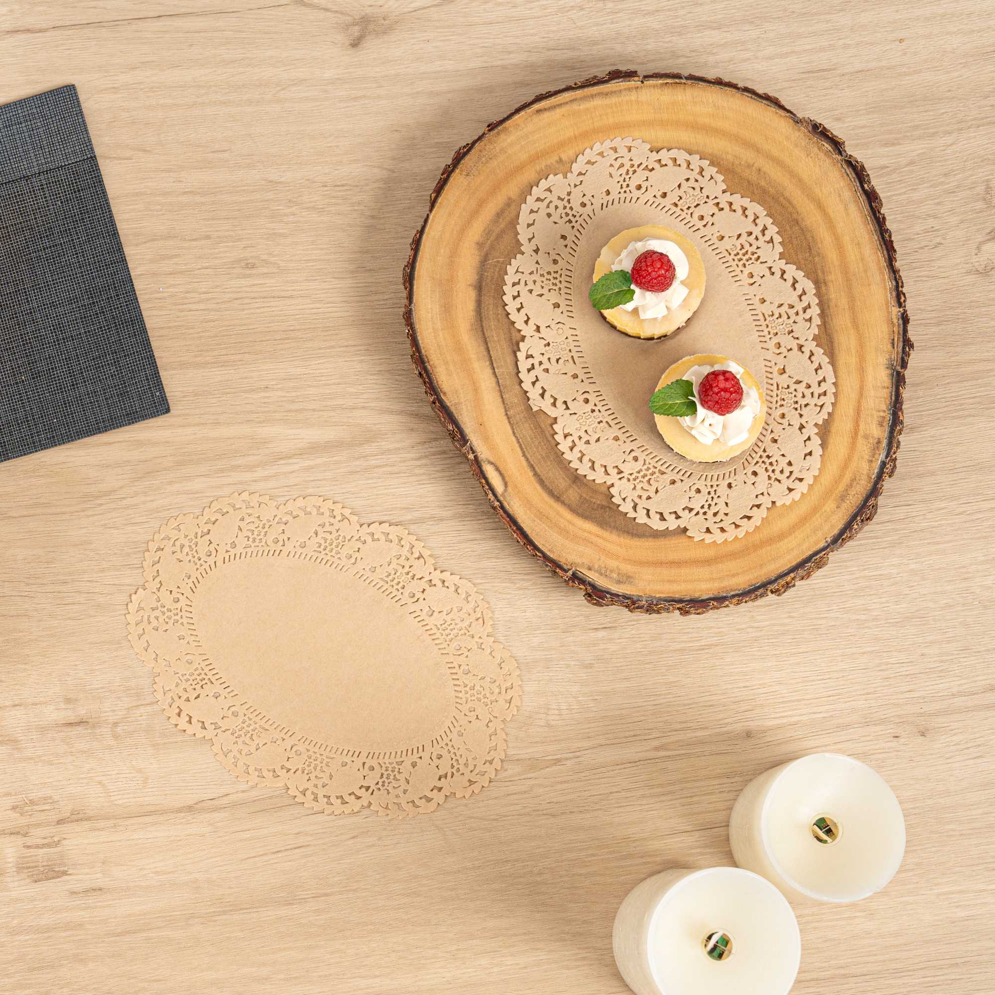 Pastry Tek Oval Kraft Paper Doilies - Lace - 9" x 6 1/2" - 4000 count box