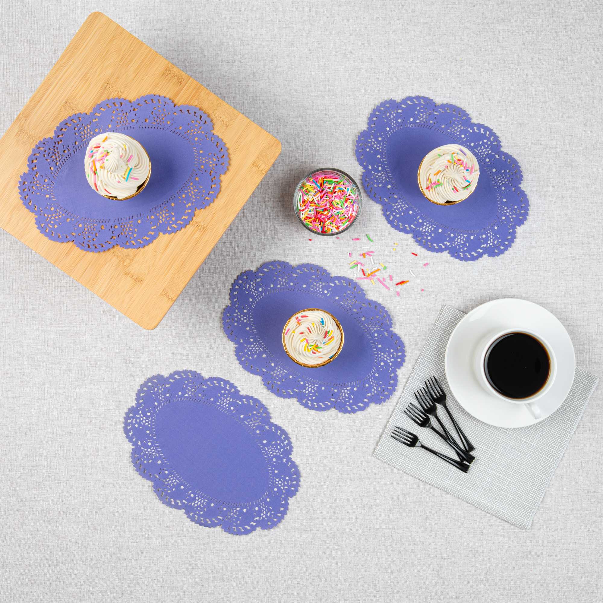 Pastry Tek Oval Purple Paper Doilies - Lace - 9" x 6 1/2" - 100 count box