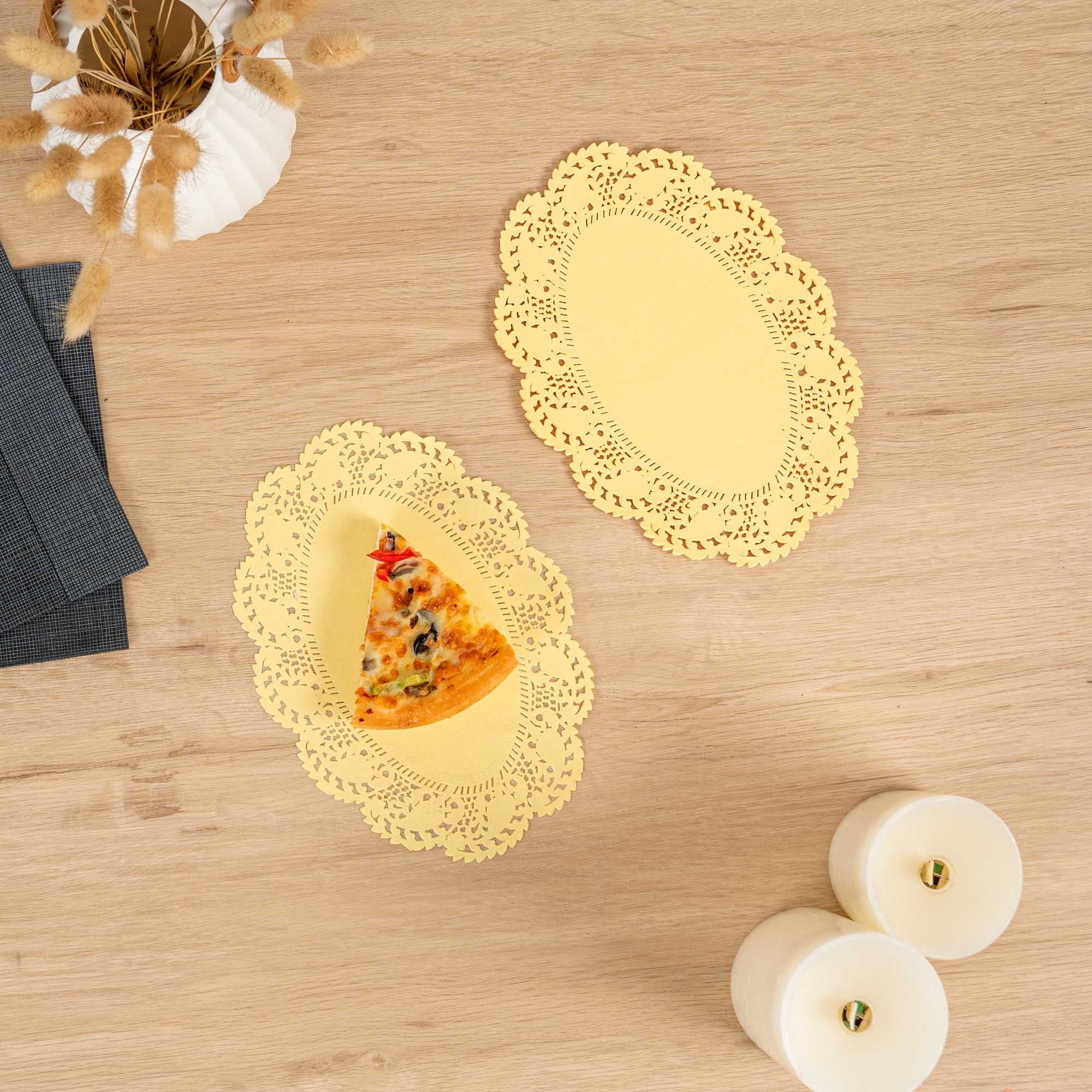 Pastry Tek Oval Yellow Paper Doilies - Lace - 9" x 6 1/2" - 4000 count box