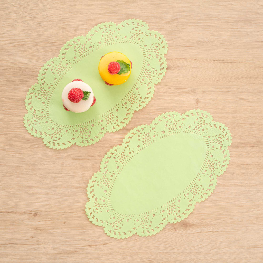 Pastry Tek Oval Green Paper Doilies - Lace - 10 1/2" x 6 1/2" - 100 count box