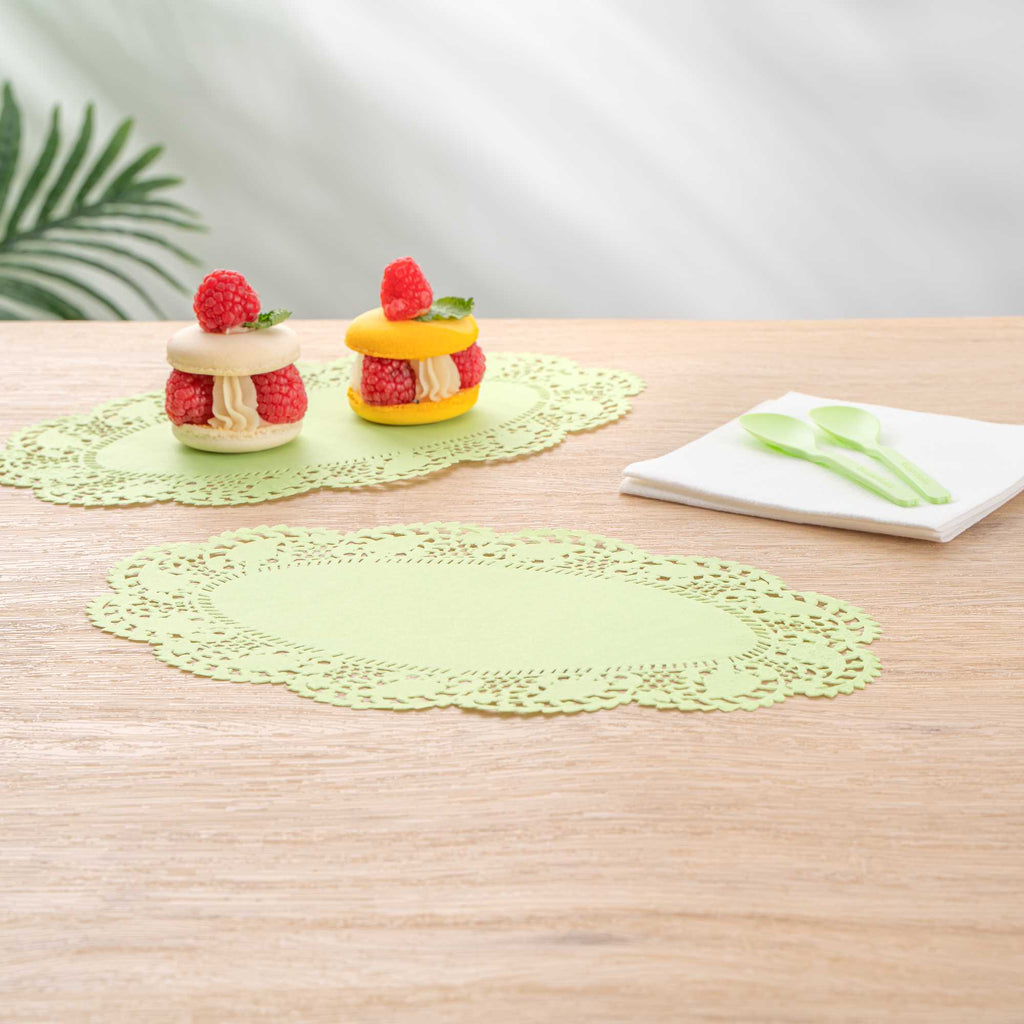 Pastry Tek Oval Green Paper Doilies - Lace - 10 1/2" x 6 1/2" - 4000 count box