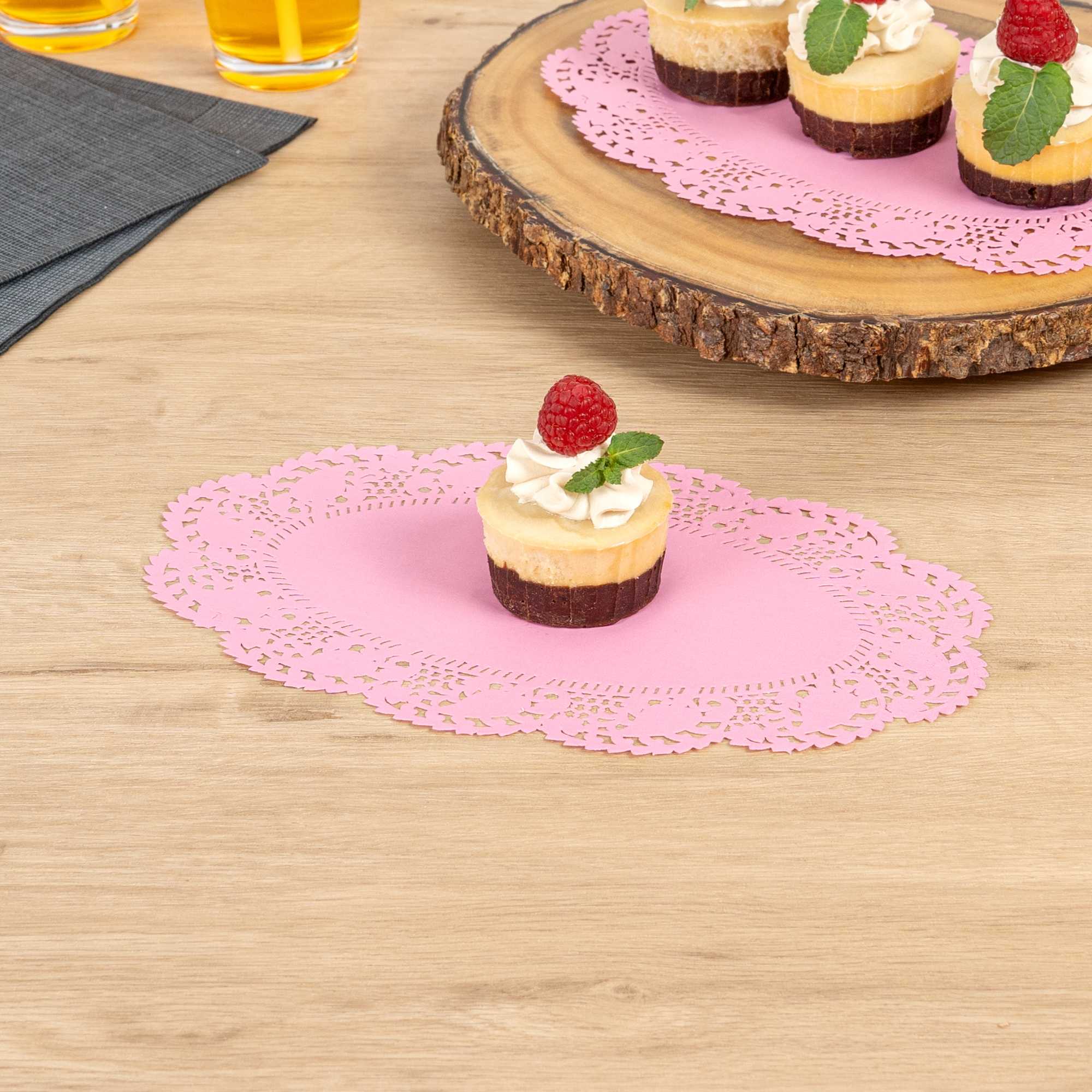 Pastry Tek Oval Pink Paper Doilies - Lace - 10 1/2" x 6 1/2" - 100 count box