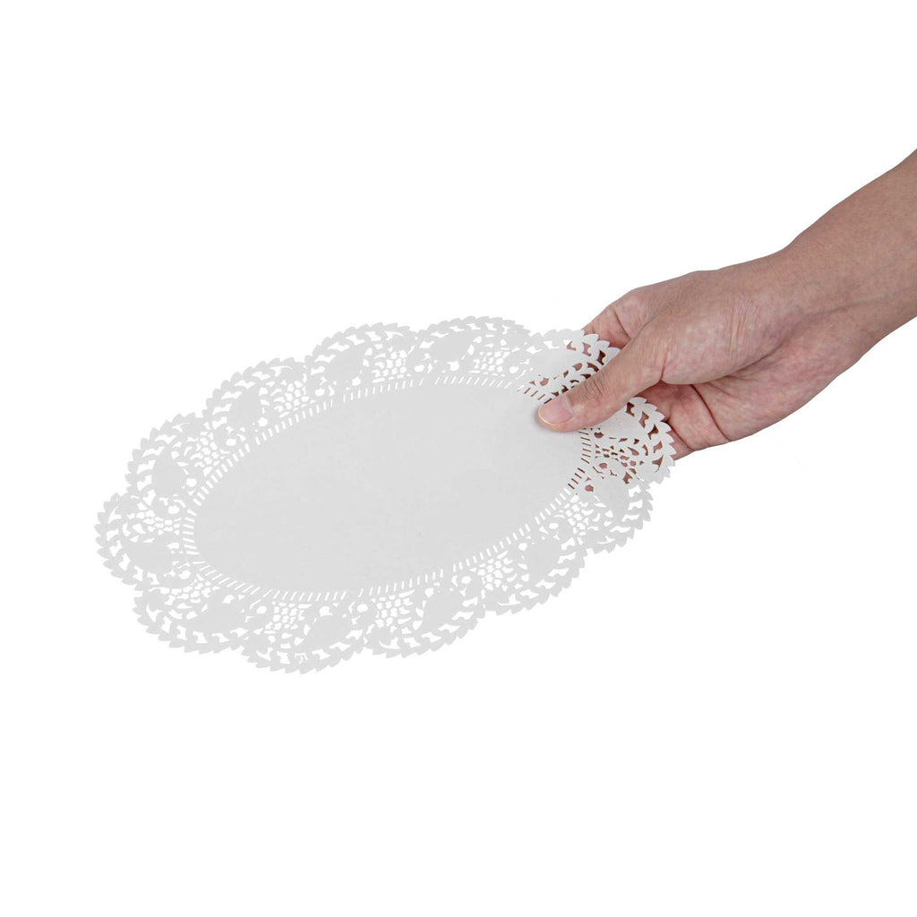 Pastry Tek Oval White Paper Doilies - Lace - 10 1/2" x 6 1/2" - 4000 count box