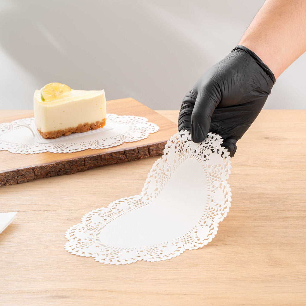 Pastry Tek Oval White Paper Doilies - Lace - 10 1/2" x 6 1/2" - 4000 count box