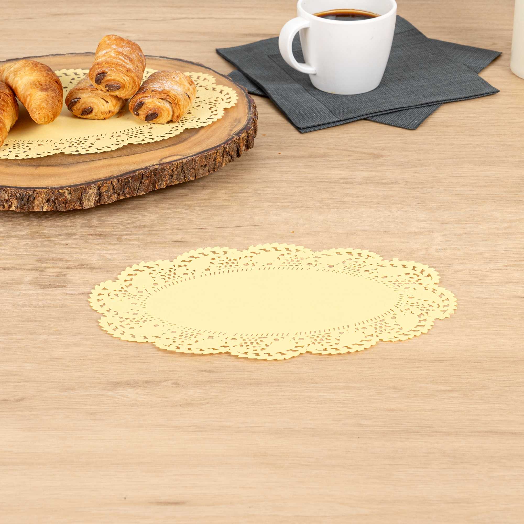 Pastry Tek Oval Yellow Paper Doilies - Lace - 10 1/2" x 6 1/2" - 100 count box