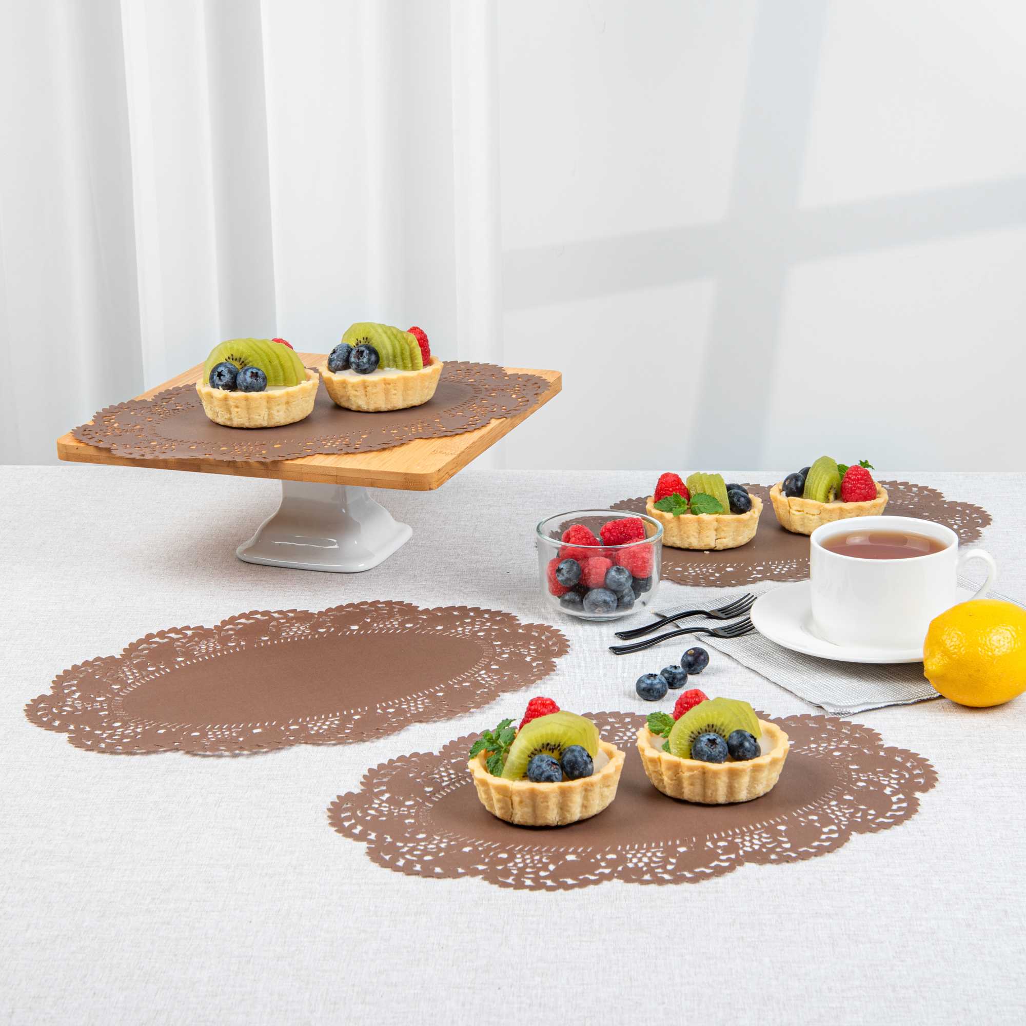 Pastry Tek Oval Brown Paper Doilies - Lace - 12 1/2" x 8 1/2" - 4000 count box