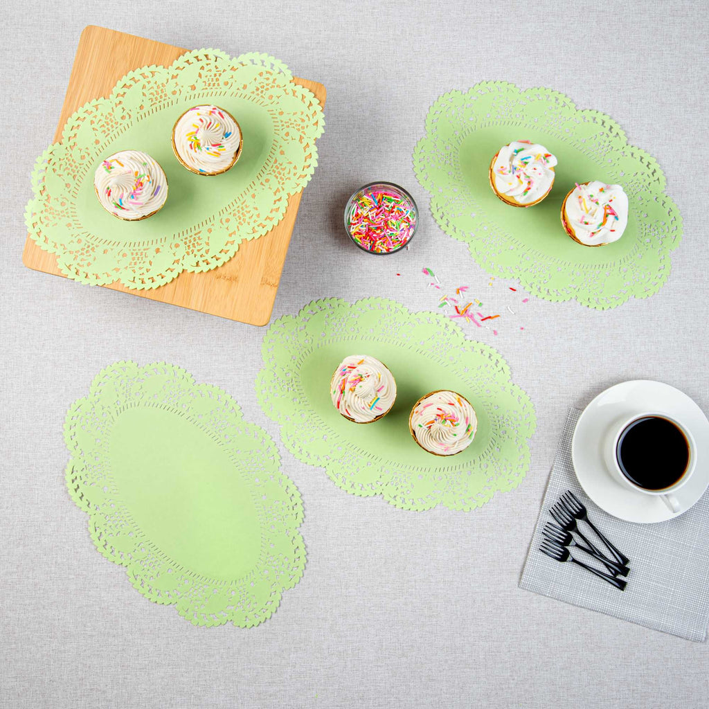 Pastry Tek Oval Green Paper Doilies - Lace - 12 1/2" x 8 1/2" - 100 count box