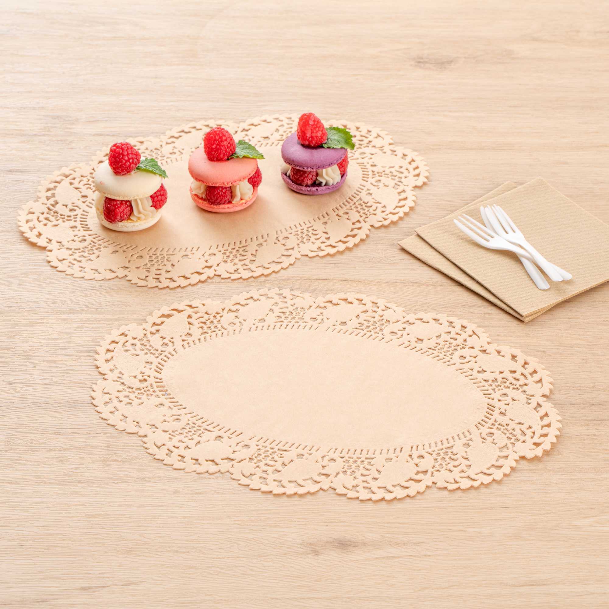Pastry Tek Oval Kraft Paper Doilies - Lace - 12 1/2" x 8 1/2" - 100 count box