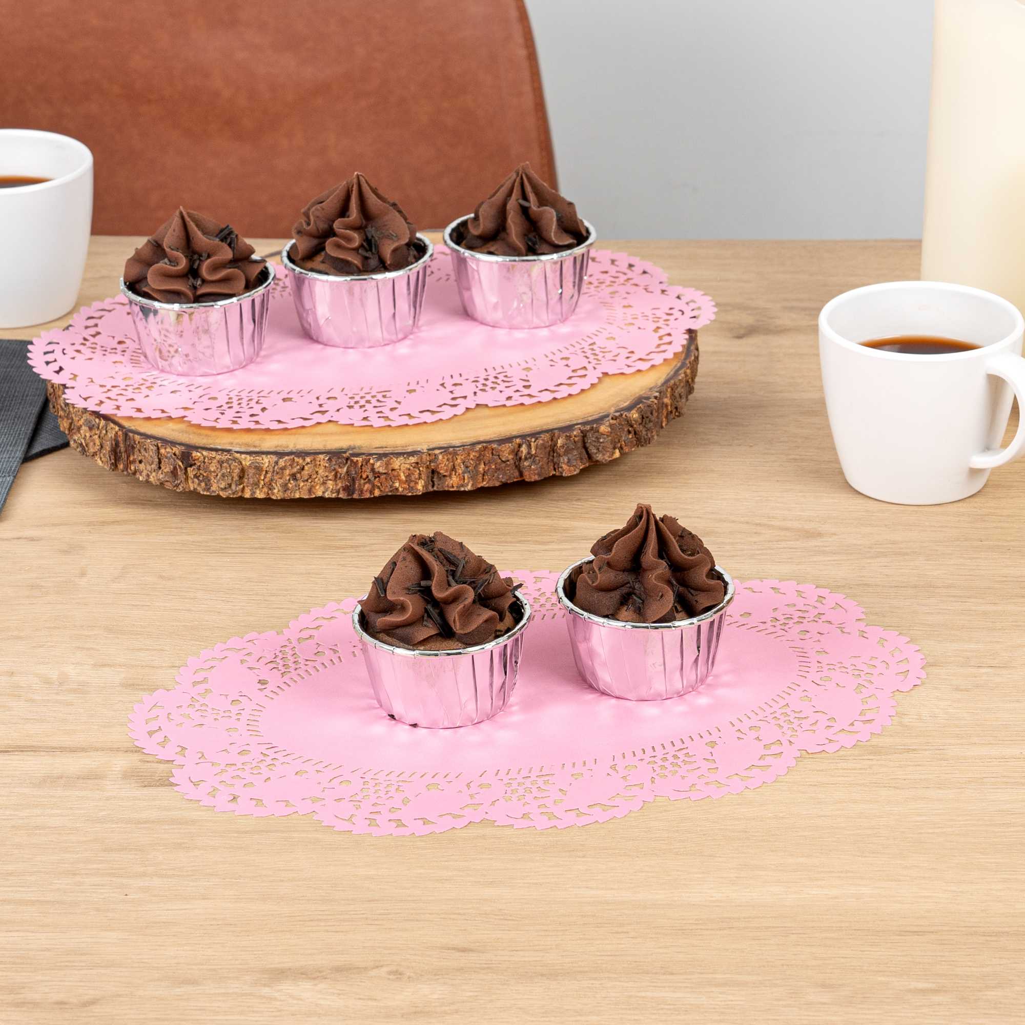 Pastry Tek Oval Pink Paper Doilies - Lace - 12 1/2" x 8 1/2" - 4000 count box