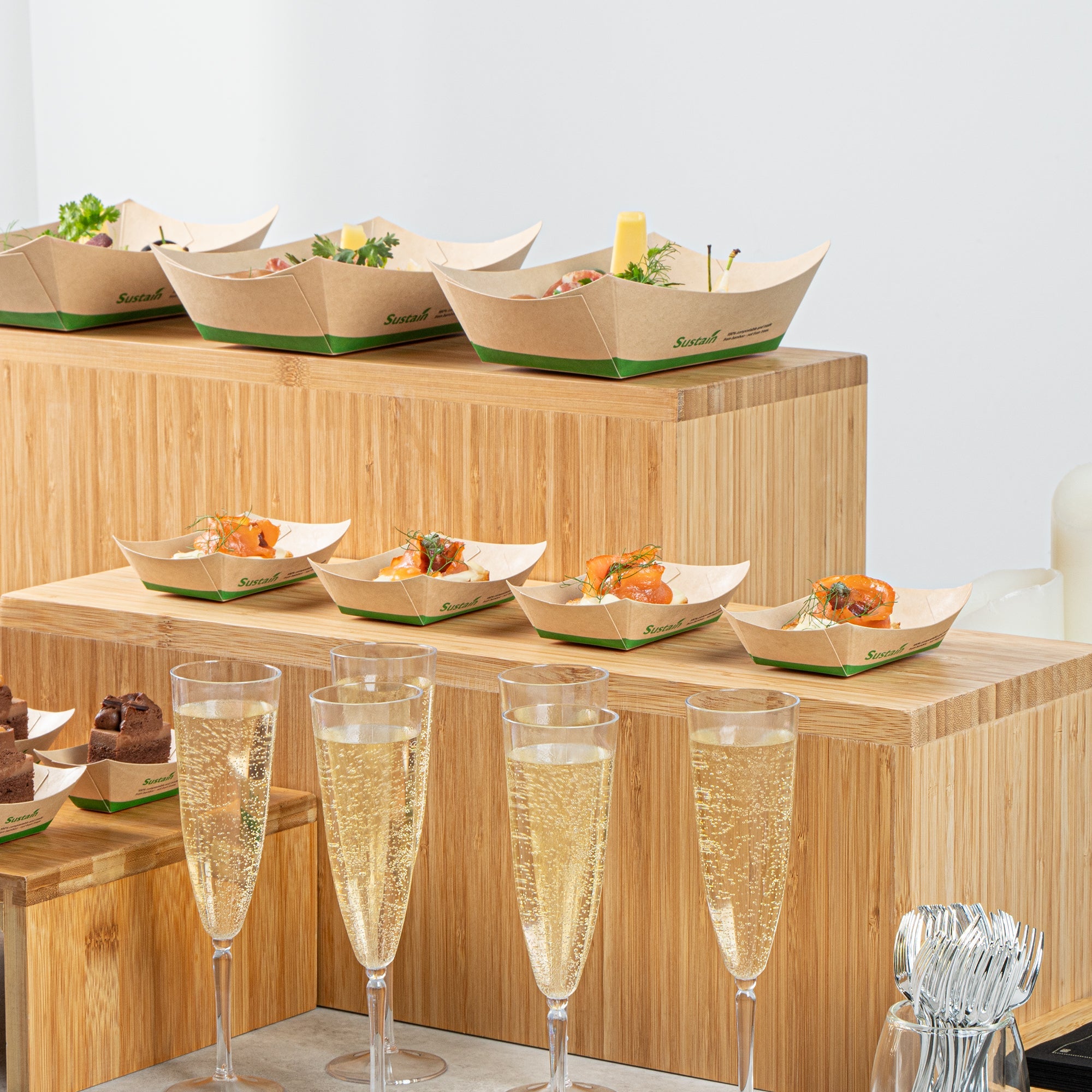 Sustain 4 oz Bamboo Paper # 25 Food Tray / Boat - with PLA Lining, Compostable - 3" x 2" x 1" - 400 count box
