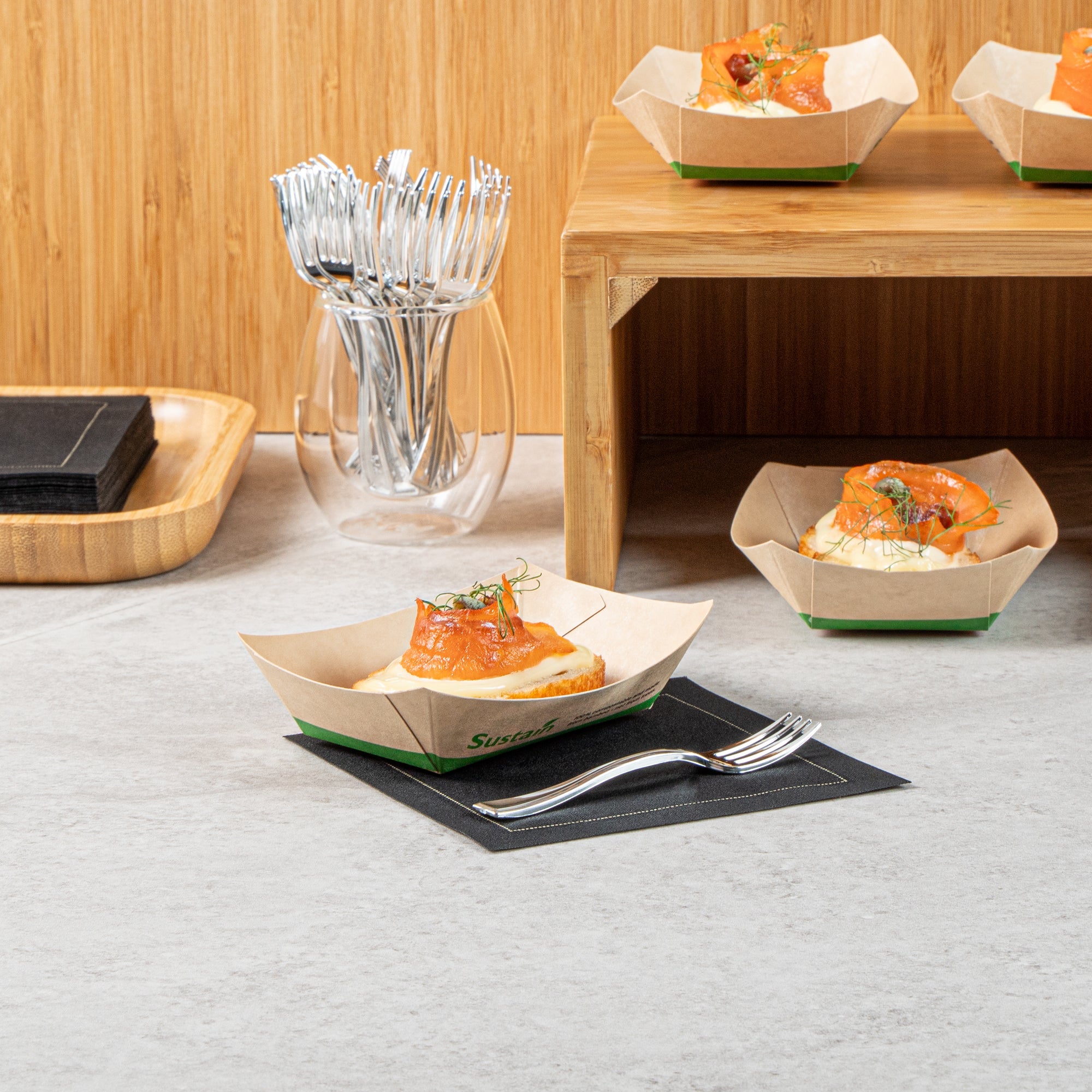 Sustain 4 oz Bamboo Paper # 25 Food Tray / Boat - with PLA Lining, Compostable - 3" x 2" x 1" - 400 count box