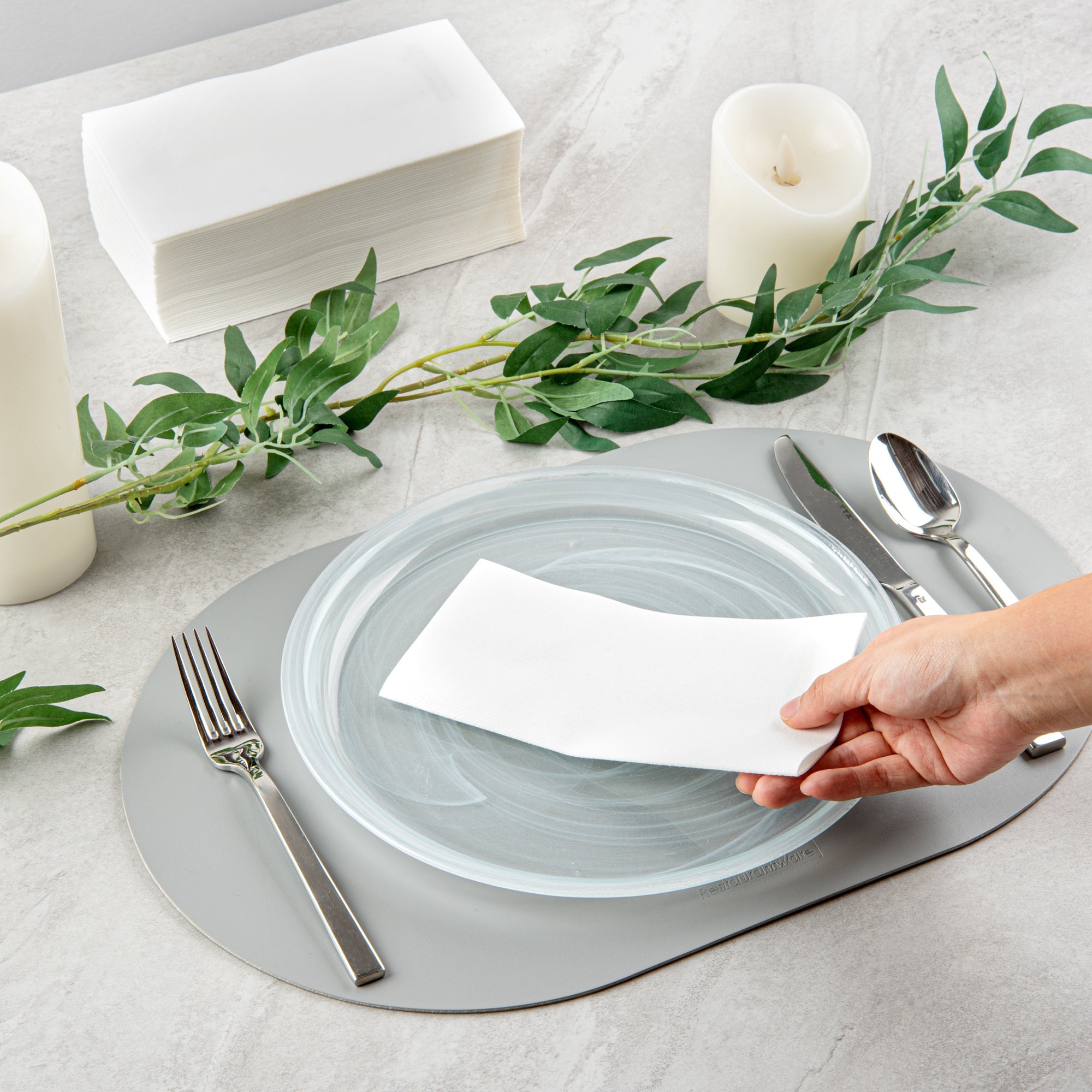 Luxenap Rectangle White Paper Linen-Feel Guest Towel / Napkin - Air Laid - 15 3/4" x 7 3/4" - 600 count box