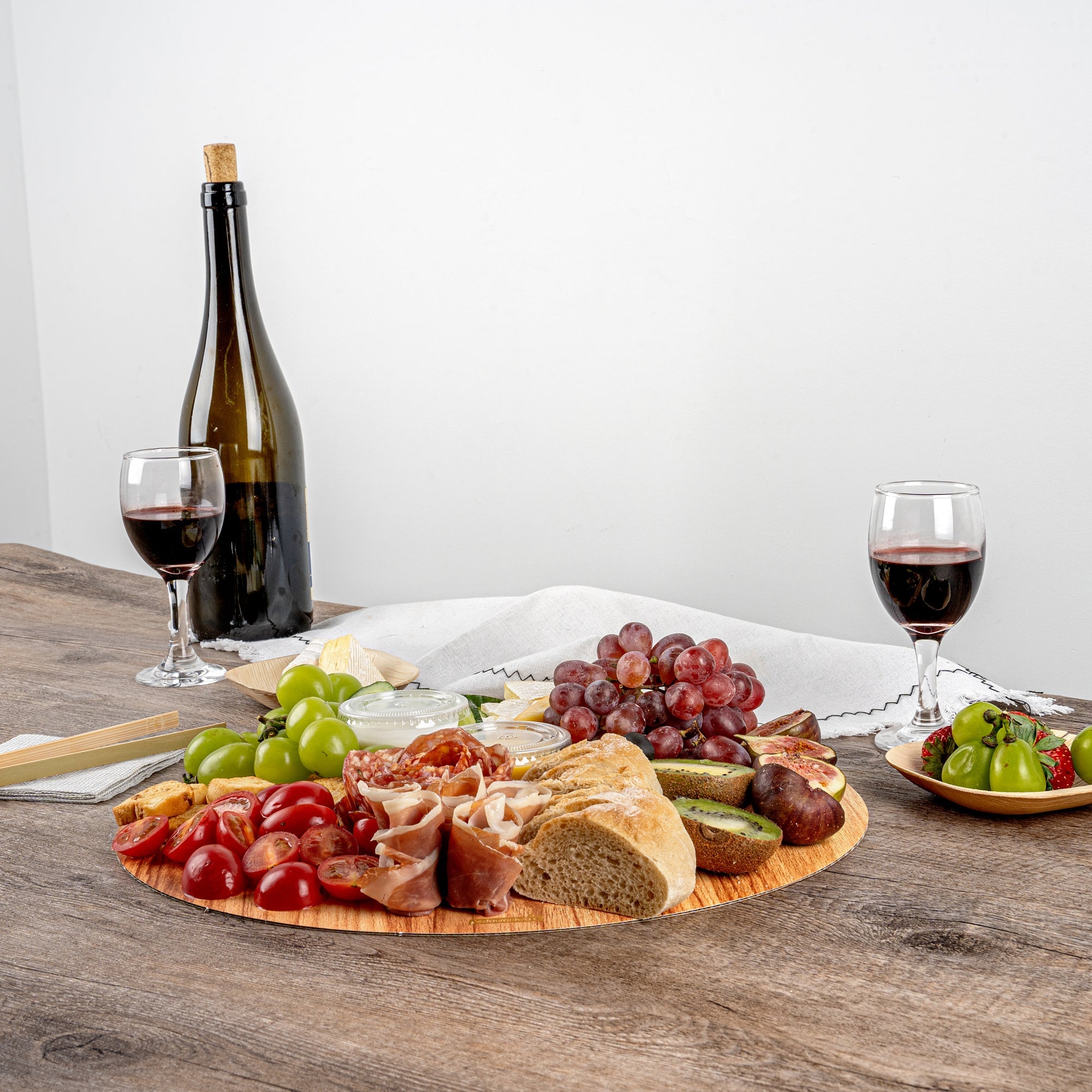 Cater Tek Round Natural Cardboard Cheese / Charcuterie Board - Faux Wood - 13 3/4" x 13 3/4" - 100 count box