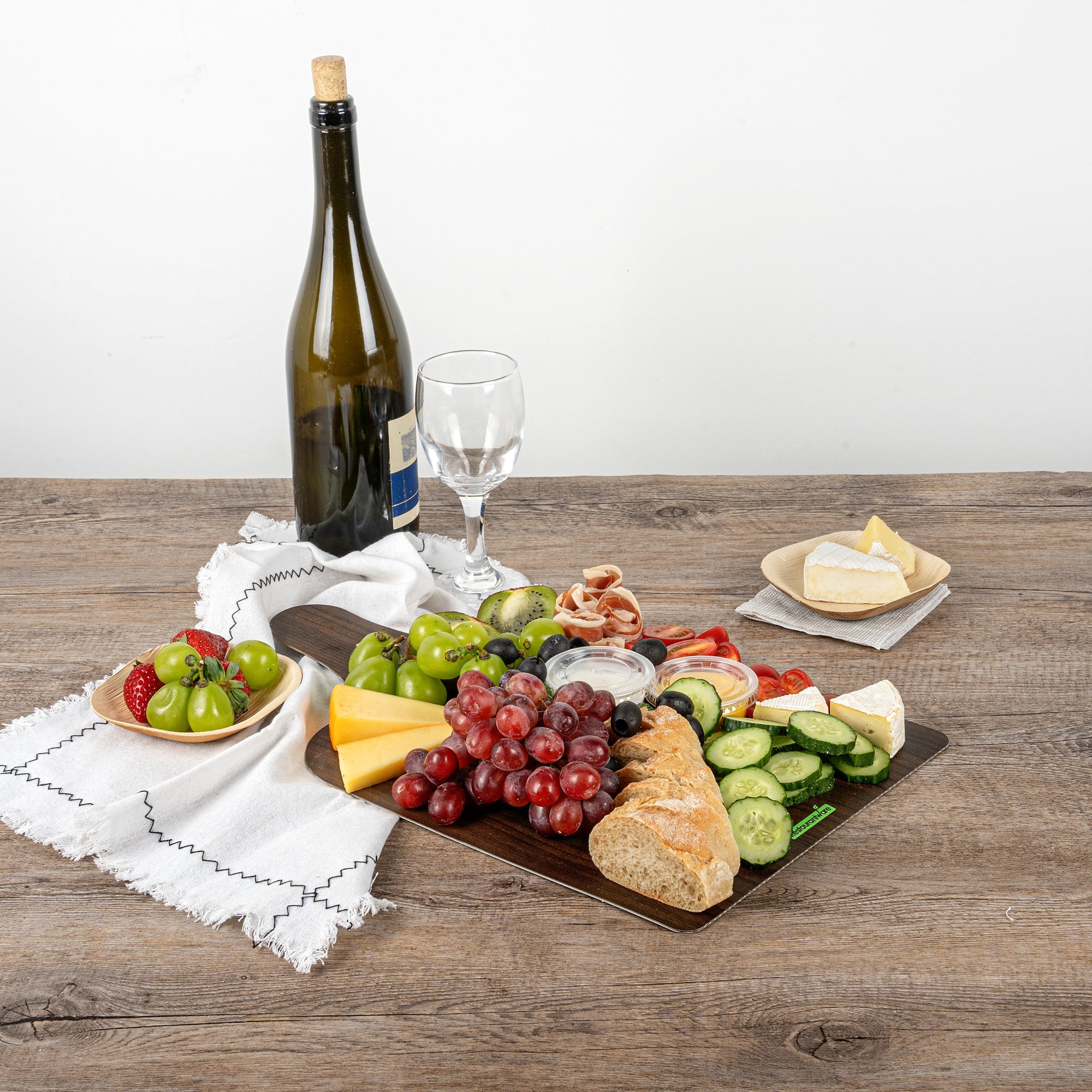 Cater Tek Dark Cheese / Charcuterie Board - Faux Wood - 15 3/4" x 9 3/4" - 100 count box