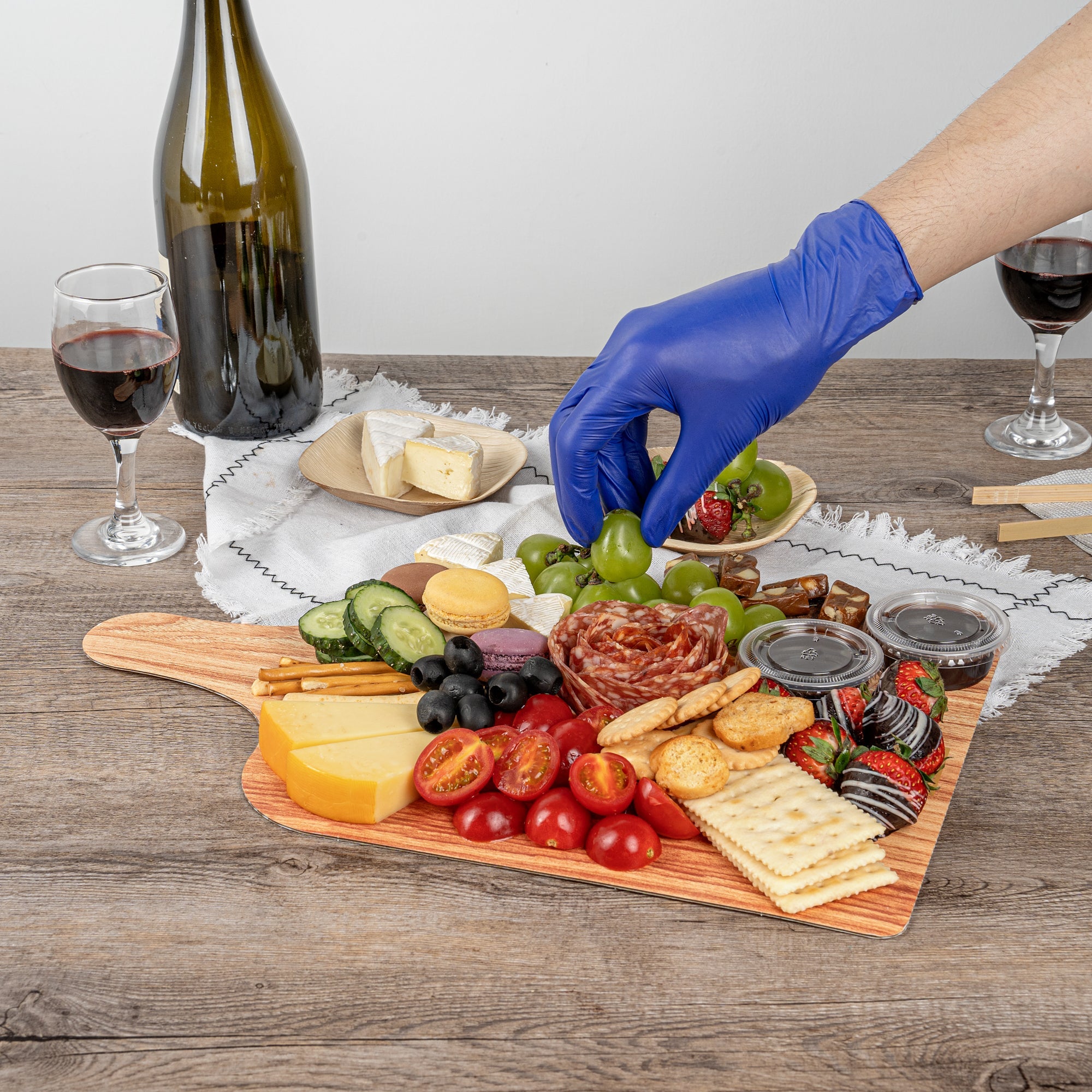 Cater Tek Natural Cheese / Charcuterie Board - Faux Wood - 15 3/4" x 9 3/4" - 10 count box