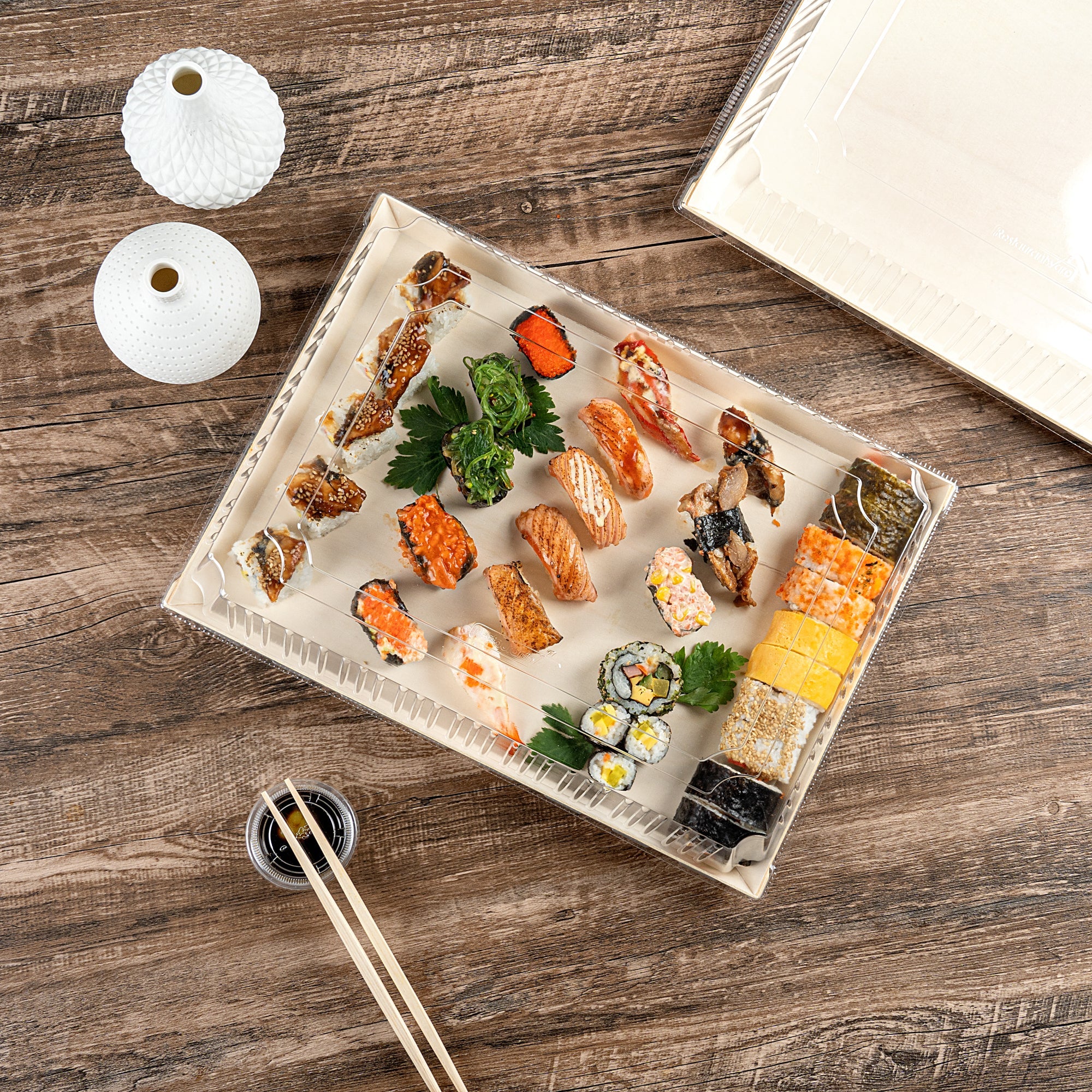 Taipei Rectangle Clear Plastic Lid - Fits 15 1/4" x 10 3/4" Poplar Plate - 100 count box