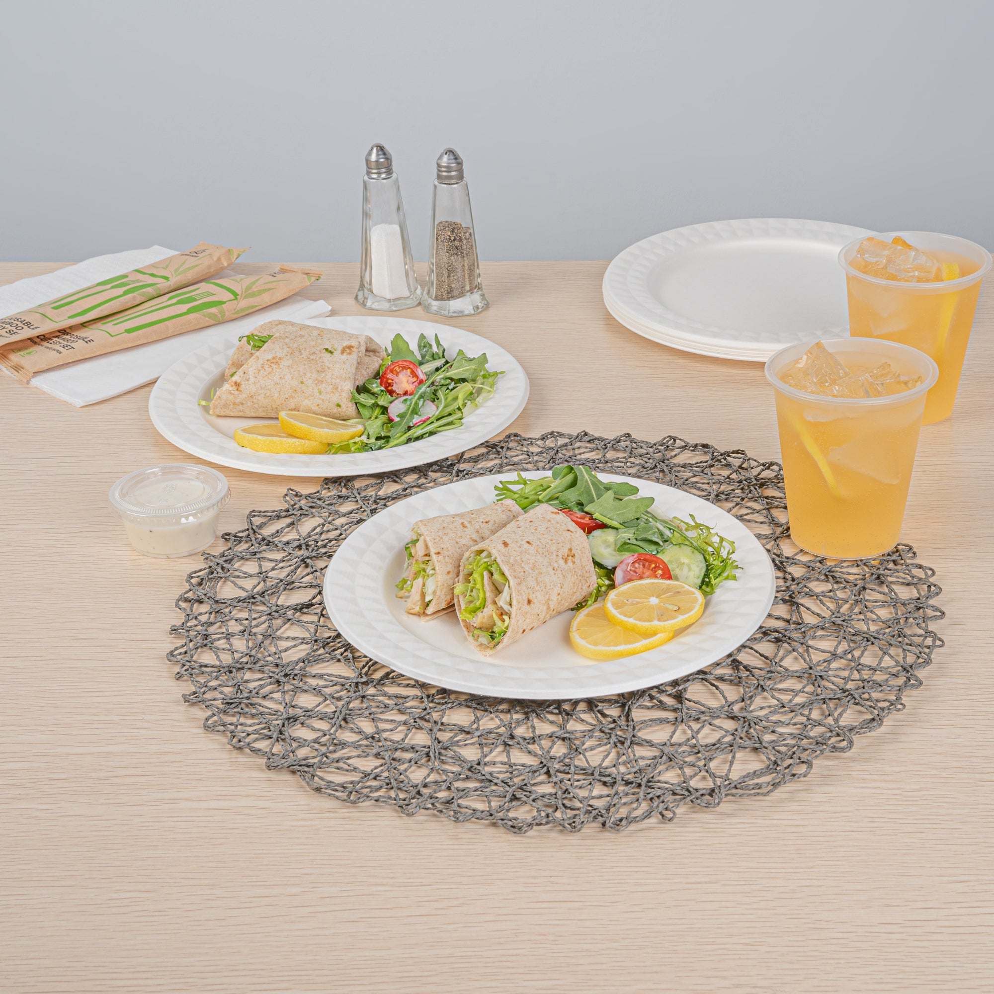 Pulp Safe No PFAS Added Round White Sugarcane / Bagasse Plate - Home Compostable, with Diamond Rim - 9" x 9" x 1/2" - 100 count box