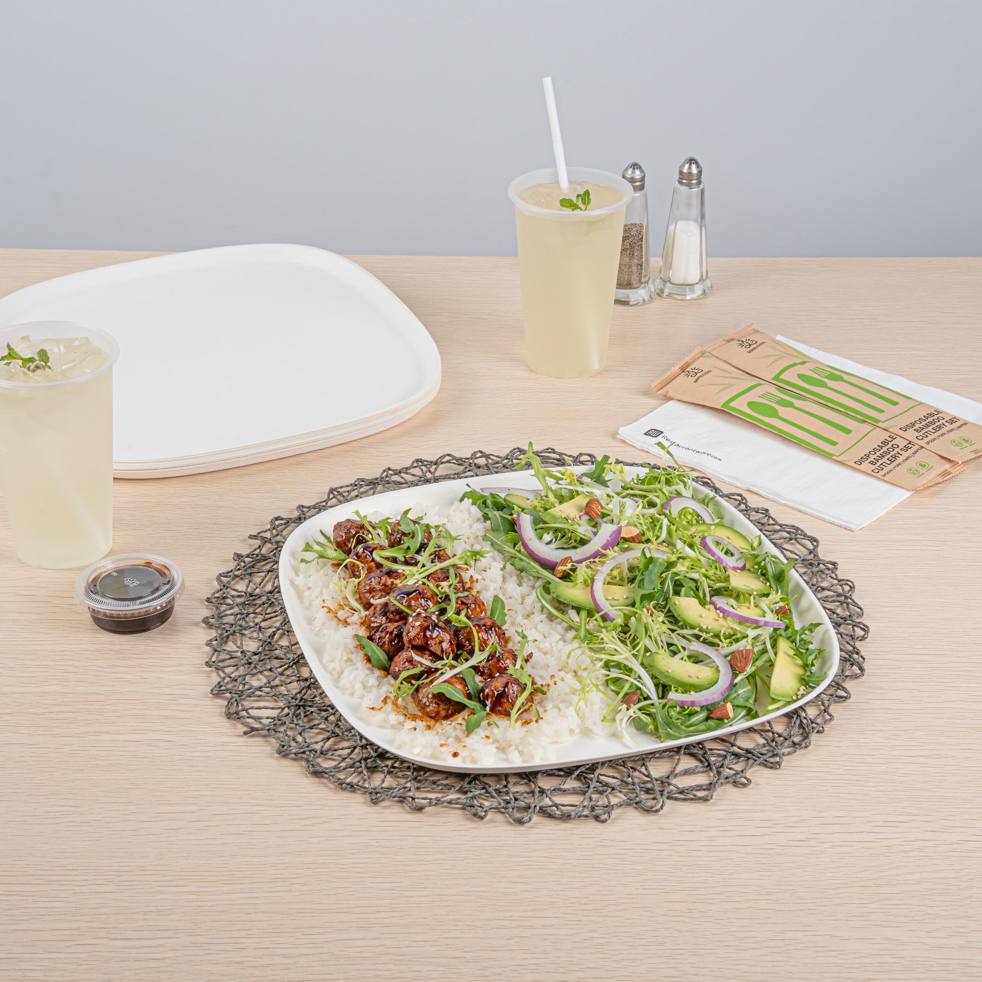 Pulp Safe Modular No PFAS Added White Sugarcane / Bagasse Plate - Home Compostable - 11 3/4" x 11 3/4" x 1/2" - 100 count box
