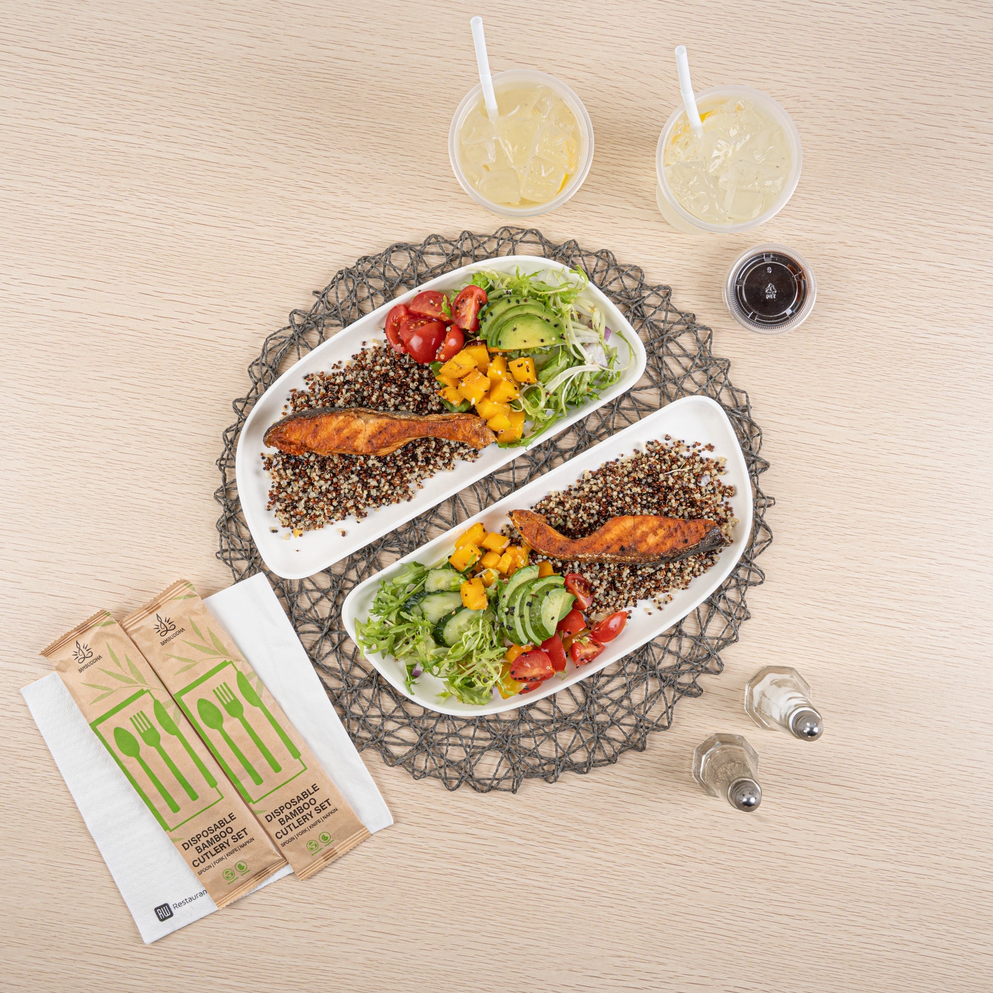 Pulp Safe Modular No PFAS Added White Sugarcane / Bagasse Plate - Home Compostable - 11 3/4" x 5 1/4" x 1/2" - 25 count box