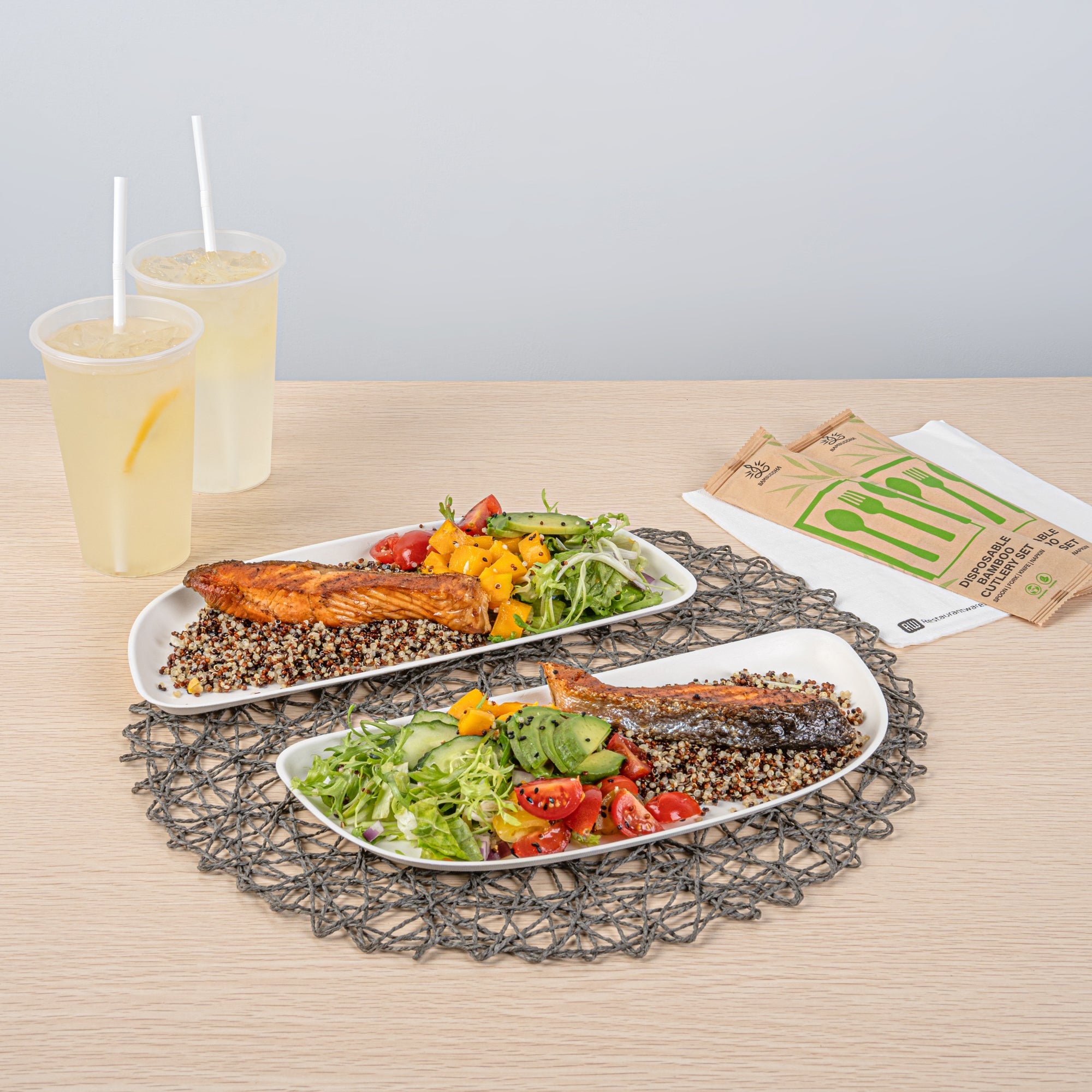 Pulp Safe Modular No PFAS Added White Sugarcane / Bagasse Plate - Home Compostable - 11 3/4" x 5 1/4" x 1/2" - 100 count box