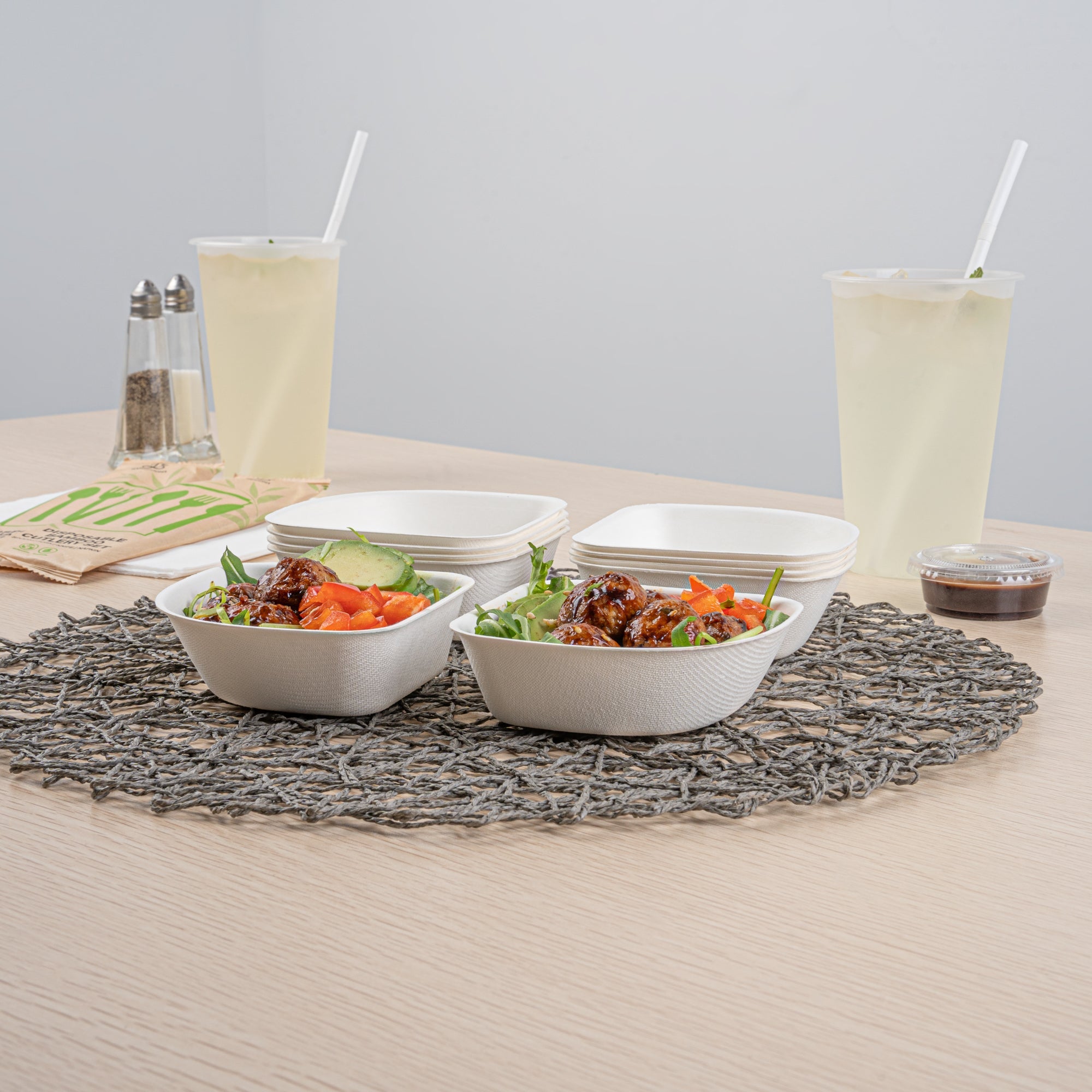Pulp Safe Modular No PFAS Added 7 oz White Sugarcane / Bagasse Bowl - Home Compostable - 4" x 4" x 1 1/4" - 25 count box