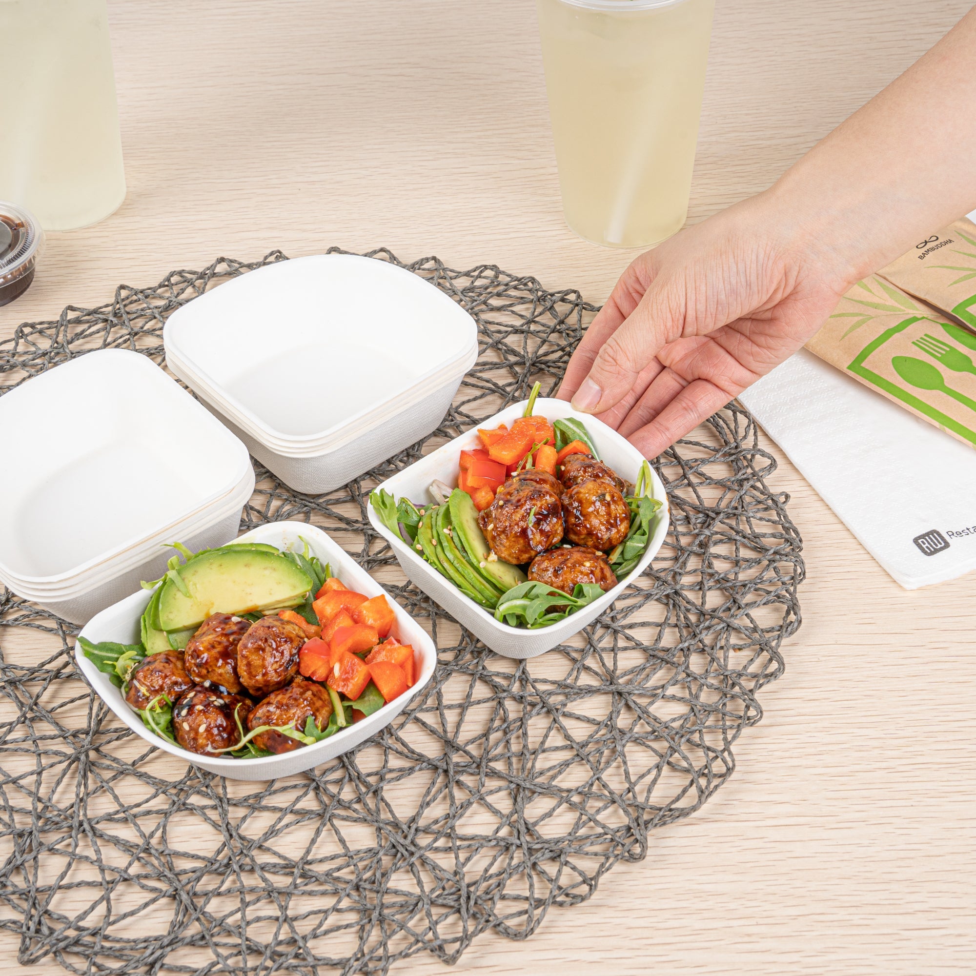 Pulp Safe Modular No PFAS Added 7 oz White Sugarcane / Bagasse Bowl - Home Compostable - 4" x 4" x 1 1/4" - 100 count box