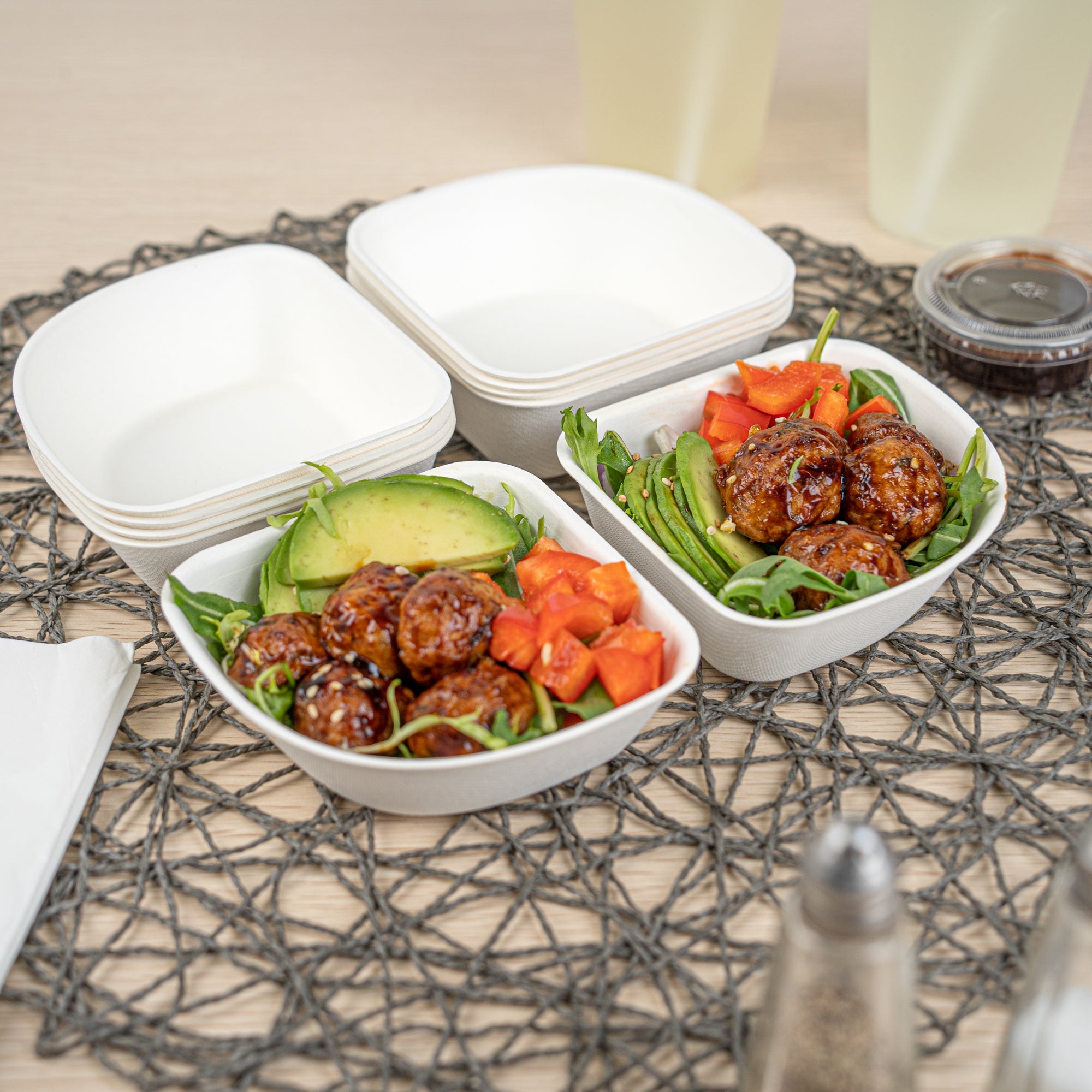 Pulp Safe Modular No PFAS Added 7 oz White Sugarcane / Bagasse Bowl - Home Compostable - 4" x 4" x 1 1/4" - 100 count box