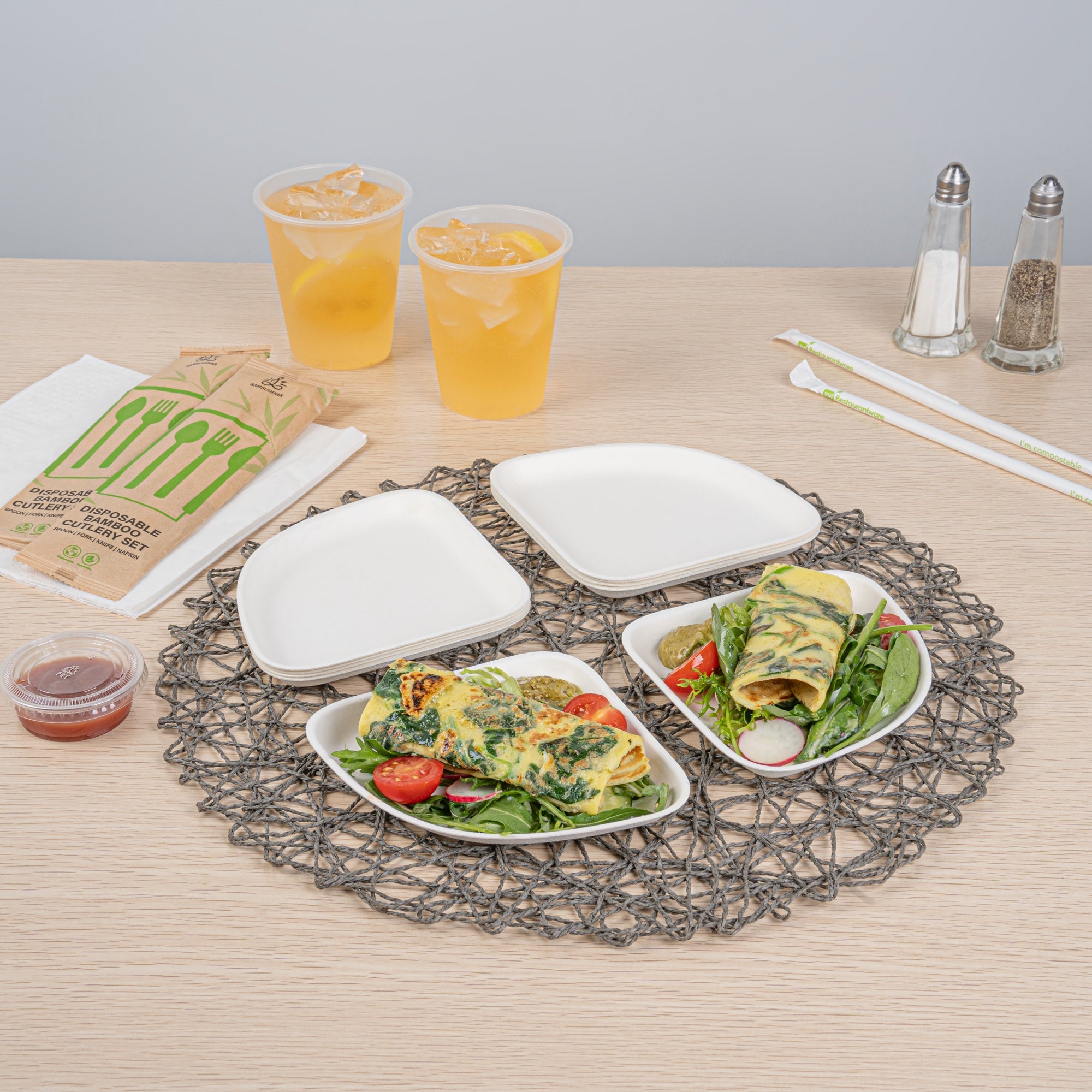 Pulp Safe Modular No PFAS Added White Sugarcane / Bagasse Plate - Home Compostable - 5 1/4" x 5 1/4" x 1/2" - 100 count box