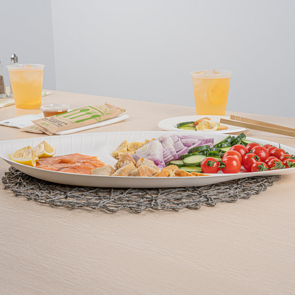Pulp Safe Modular No PFAS Added White Sugarcane / Bagasse Tray - Home Compostable, 2 Compartments - 18 1/2" x 11 1/4" - 25 count box