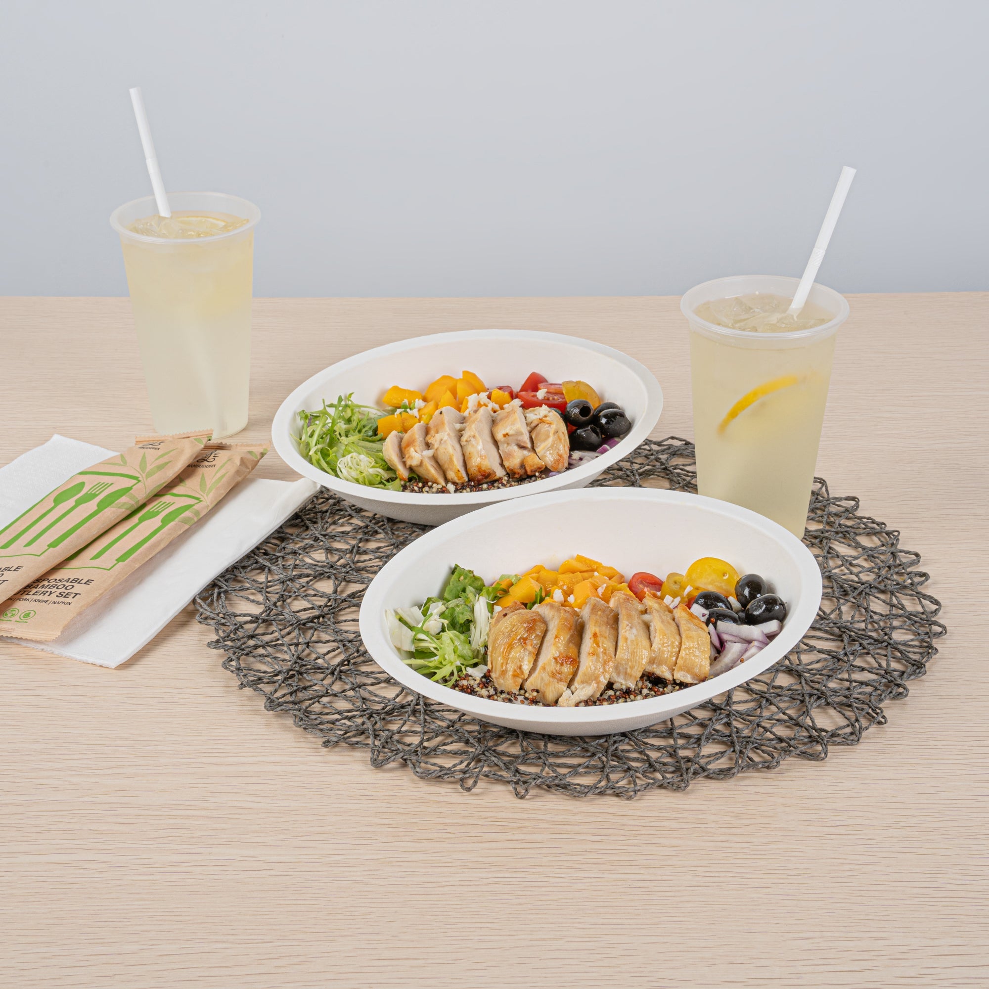Pulp Safe No PFAS Added 16 oz Oval White Sugarcane / Bagasse Bowl - Home Compostable - 8 3/4" x 6 3/4" x 2 1/4" - 25 count box
