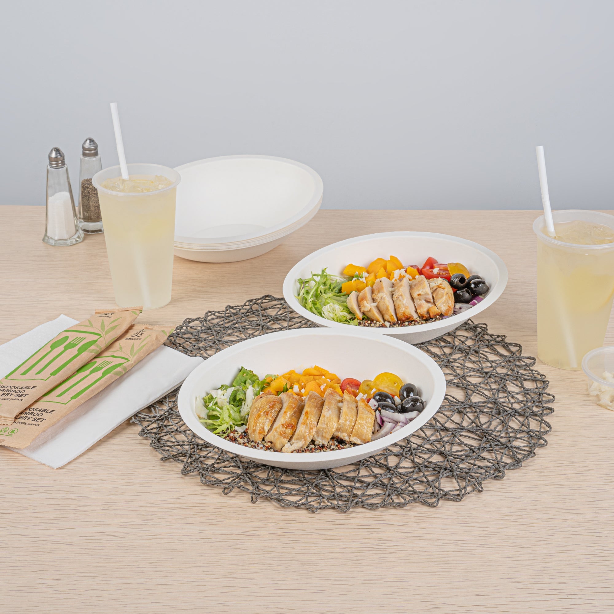 Pulp Safe No PFAS Added 16 oz Oval White Sugarcane / Bagasse Bowl - Home Compostable - 8 3/4" x 6 3/4" x 2 1/4" - 25 count box