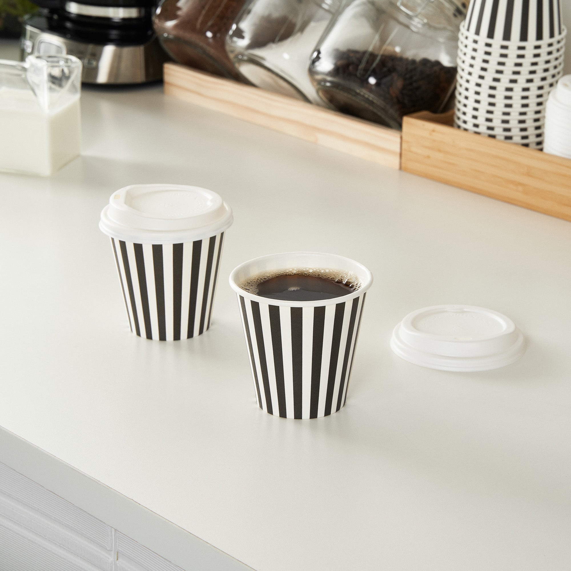 Restpresso 8 oz Black and White Stripe Paper Single Wall Coffee Cup - with White Lid - 3 1/2"x 3 1/2"x 4" - 400 count box