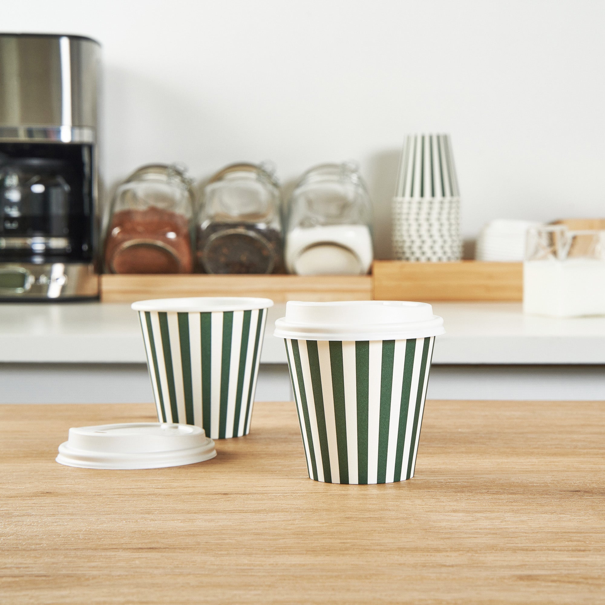 Restpresso 8 oz Forest Green and White Stripe Paper Single Wall Coffee Cup - with White Lid - 3 1/2"x 3 1/2"x 4" - 20 count box