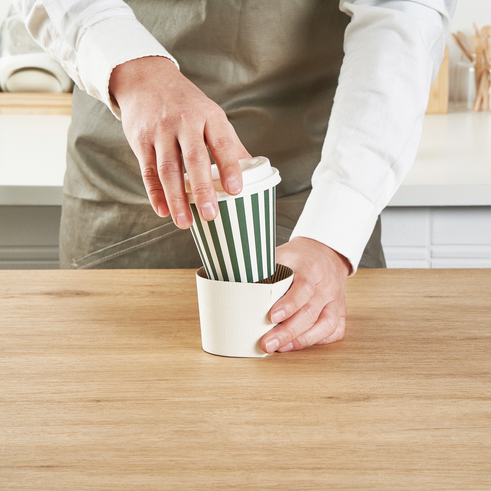 Restpresso 8 oz Forest Green and White Stripe Paper Single Wall Coffee Cup - with White Lid - 3 1/2"x 3 1/2"x 4" - 400 count box