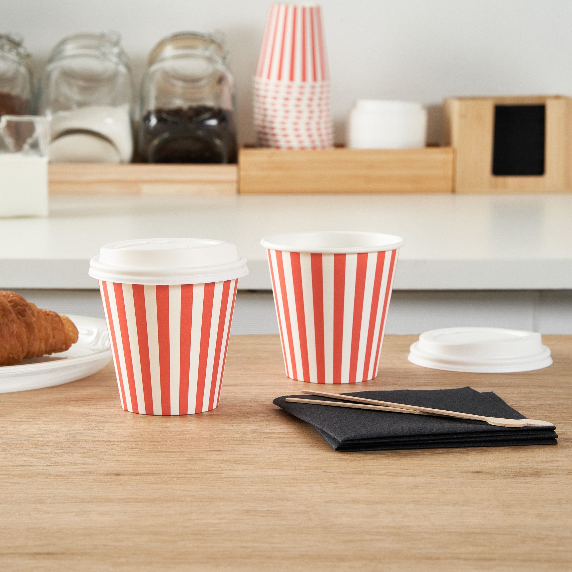 Restpresso 8 oz Red and White Stripe Paper Single Wall Coffee Cup - with White Lid - 3 1/2"x 3 1/2"x 4" - 20 count box
