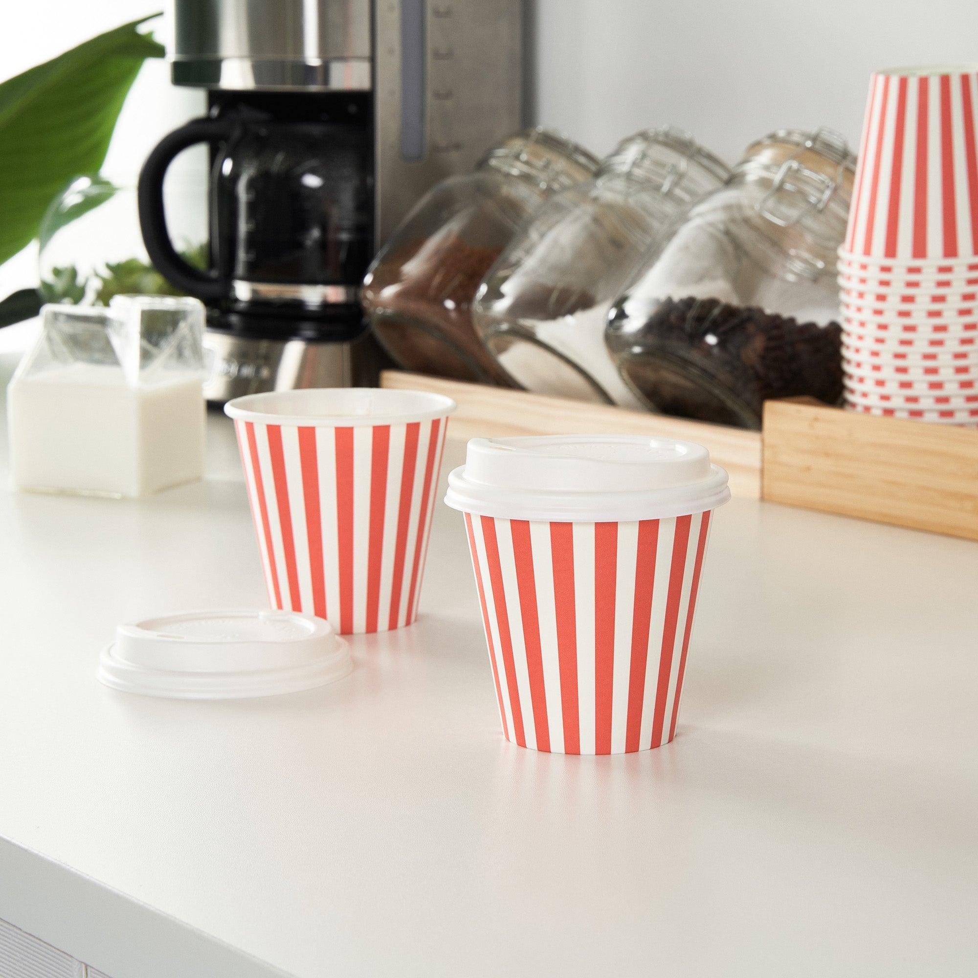 Restpresso 8 oz Red and White Stripe Paper Single Wall Coffee Cup - with White Lid - 3 1/2"x 3 1/2"x 4" - 20 count box