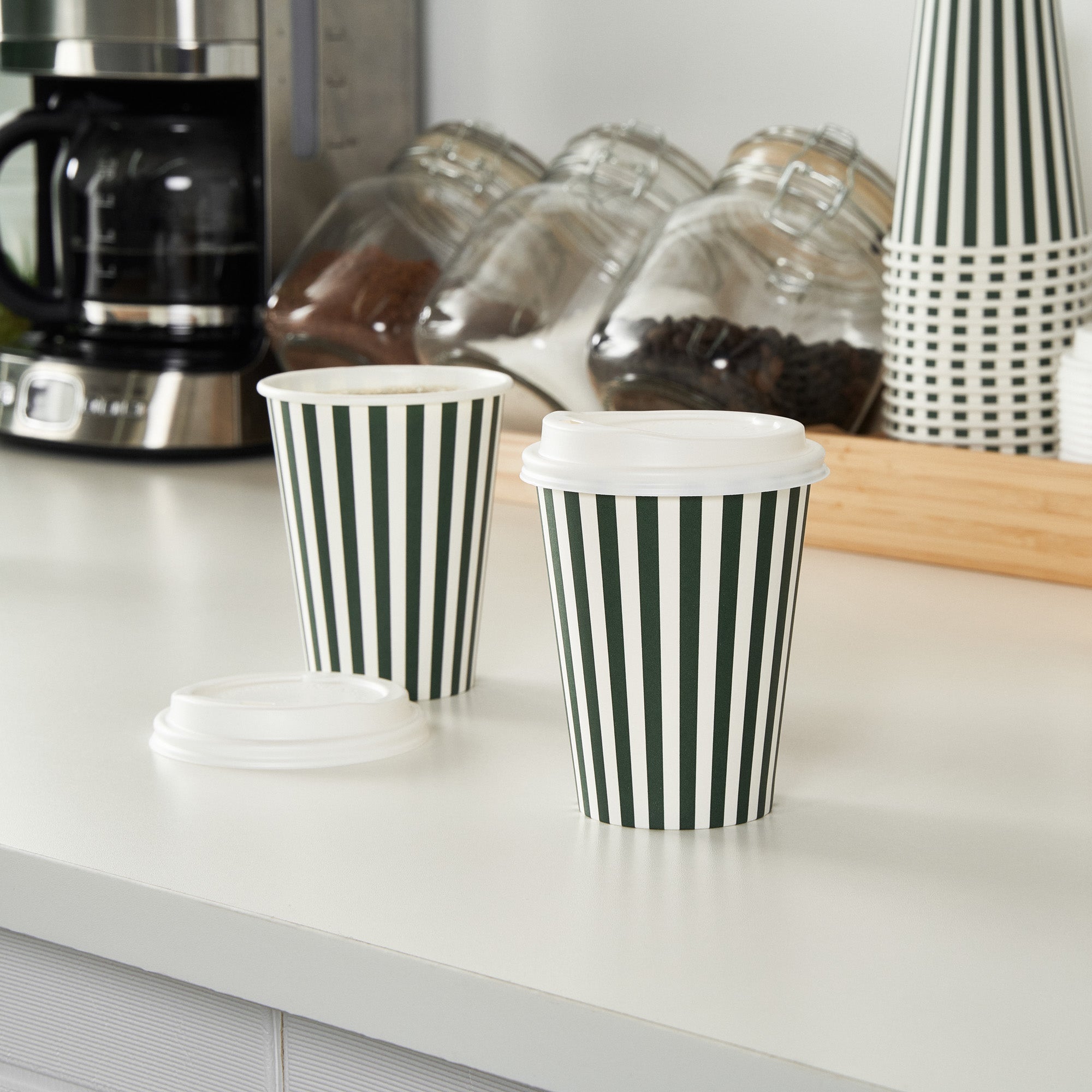 Restpresso 12 oz Forest Green and White Stripe Paper Single Wall Coffee Cup - with White Lid - 3 1/2"x 3 1/2"x 4 3/4" - 20 count box