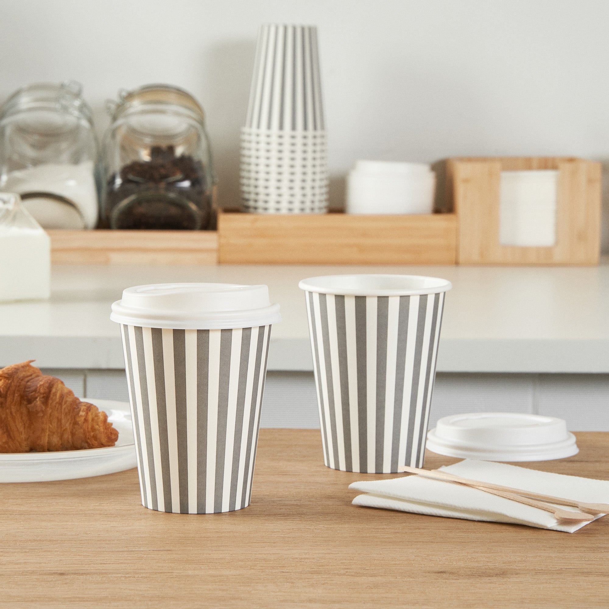 Restpresso 12 oz Gray and White Stripe Paper Single Wall Coffee Cup - with White Lid - 3 1/2"x 3 1/2"x 4 3/4" - 20 count box
