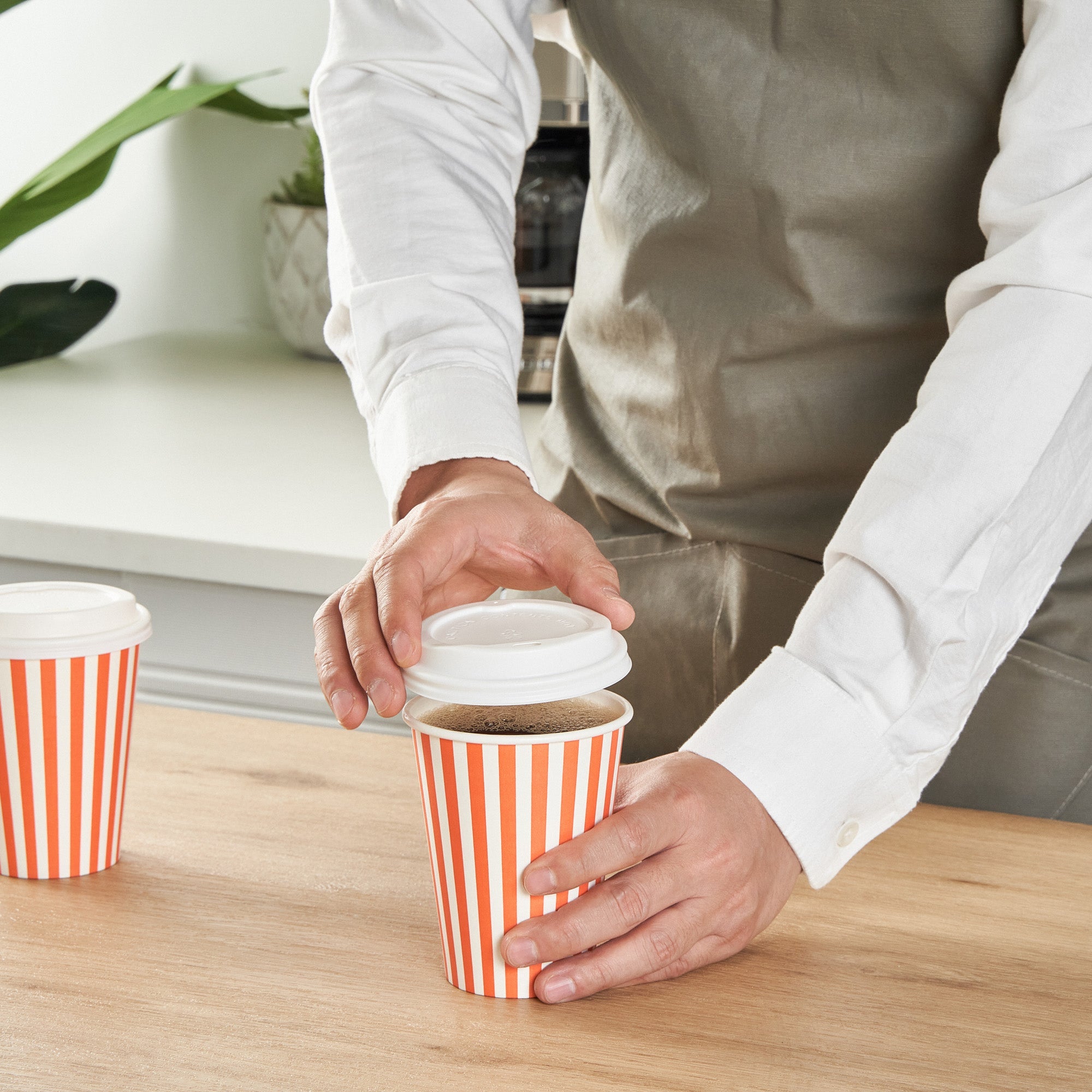 Restpresso 12 oz Orange and White Stripe Paper Single Wall Coffee Cup - with White Lid - 3 1/2"x 3 1/2"x 4 3/4" - 20 count box