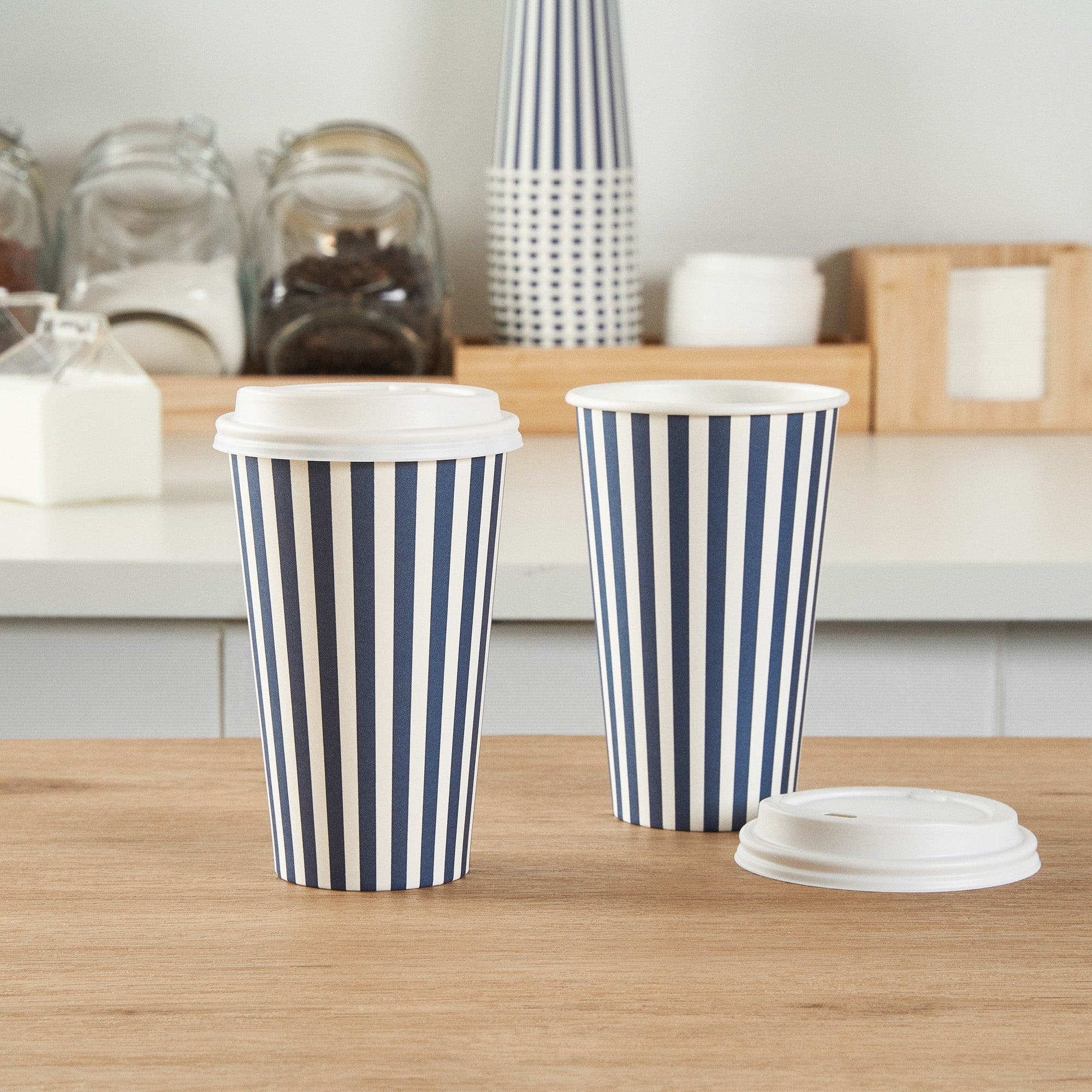 Restpresso 16 oz Blue and White Stripe Paper Single Wall Coffee Cup - with White Lid - 3 1/2"x 3 1/2"x 5 3/4" - 400 count box