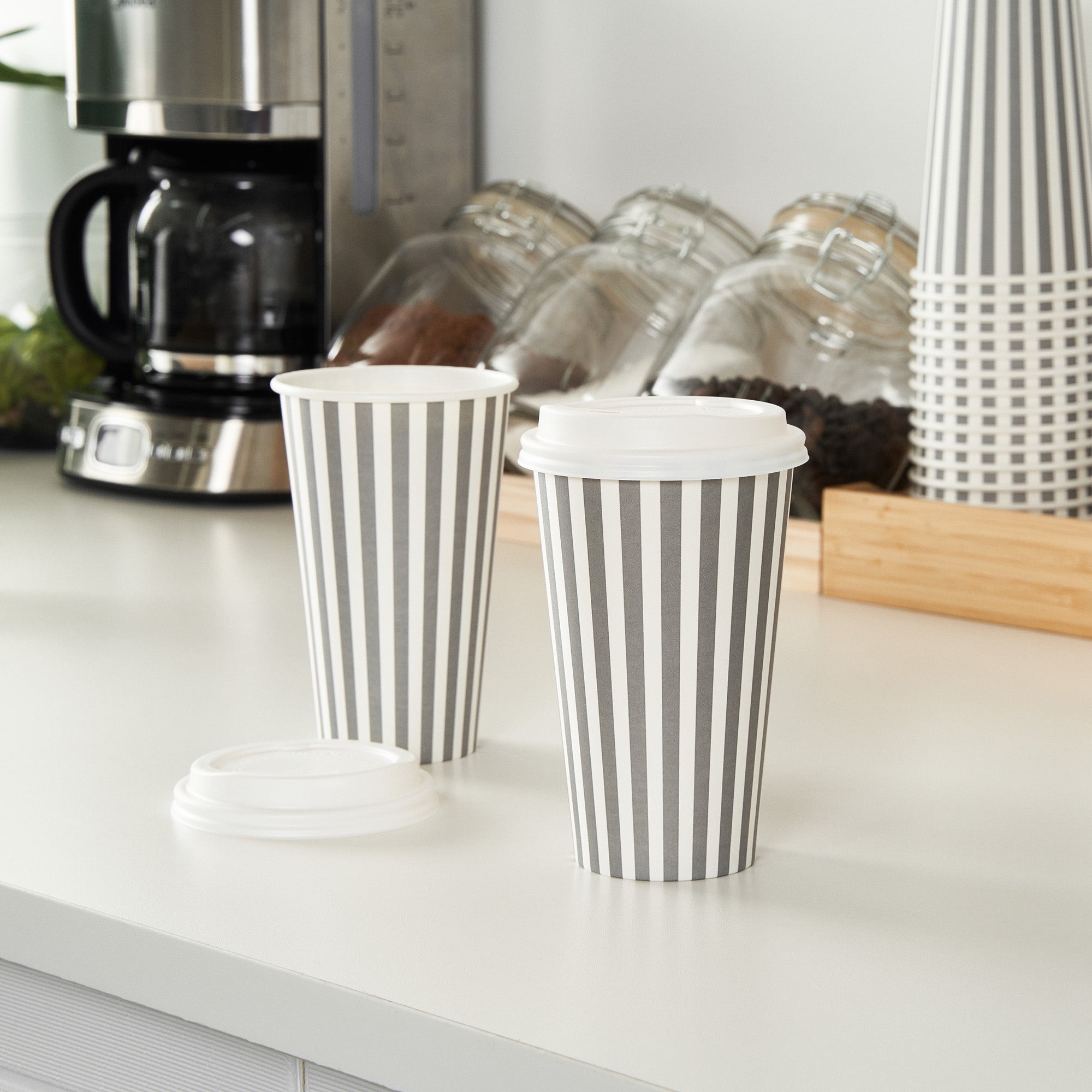 Restpresso 16 oz Gray and White Stripe Paper Single Wall Coffee Cup - with White Lid - 3 1/2"x 3 1/2"x 5 3/4" - 20 count box