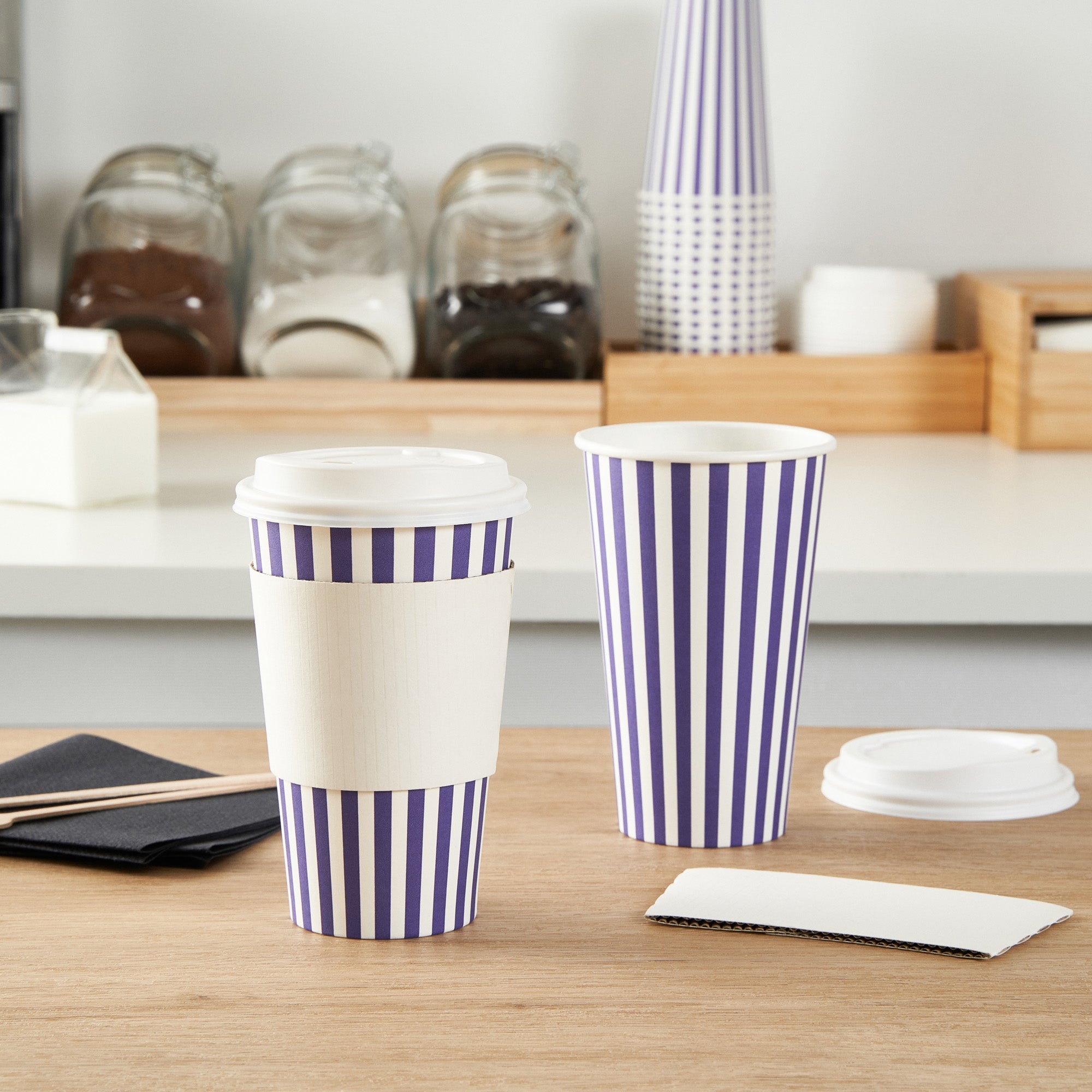 Restpresso 16 oz Purple and White Stripe Paper Single Wall Coffee Cup - with White Lid - 3 1/2"x 3 1/2"x 5 3/4" - 20 count box