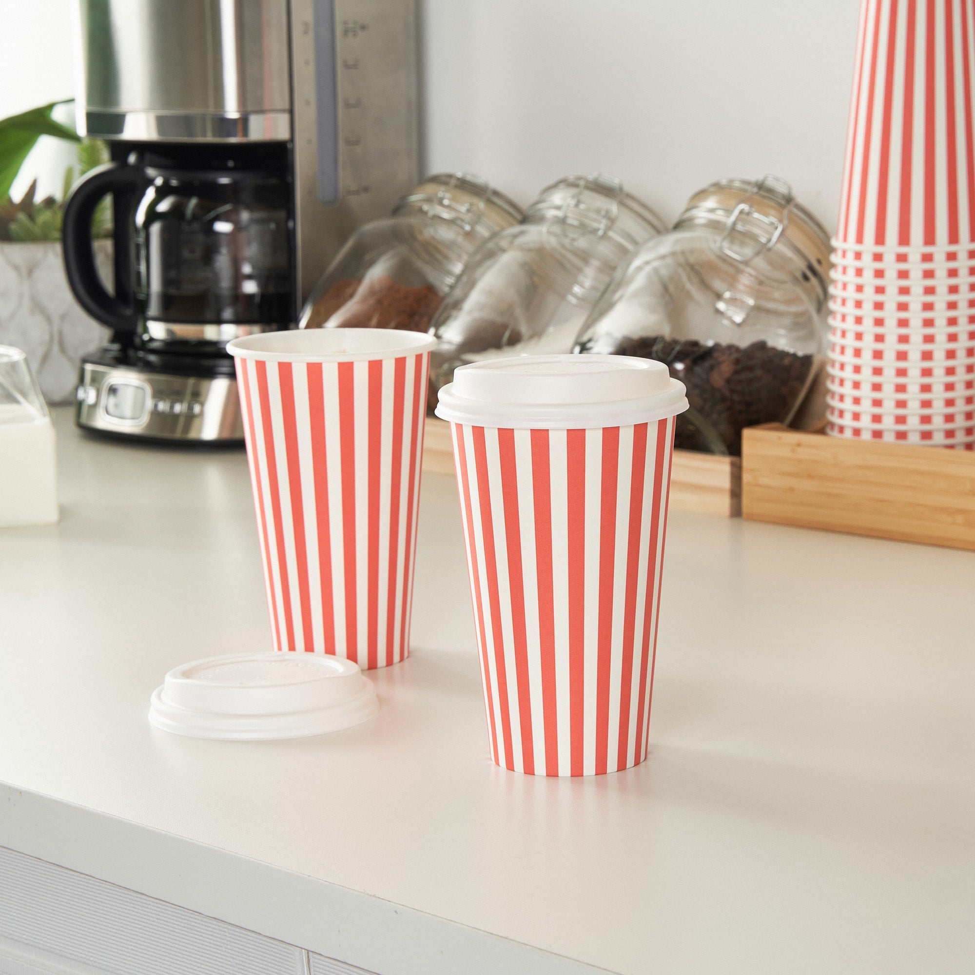 Restpresso 16 oz Red and White Stripe Paper Single Wall Coffee Cup - with White Lid - 3 1/2"x 3 1/2"x 5 3/4" - 400 count box
