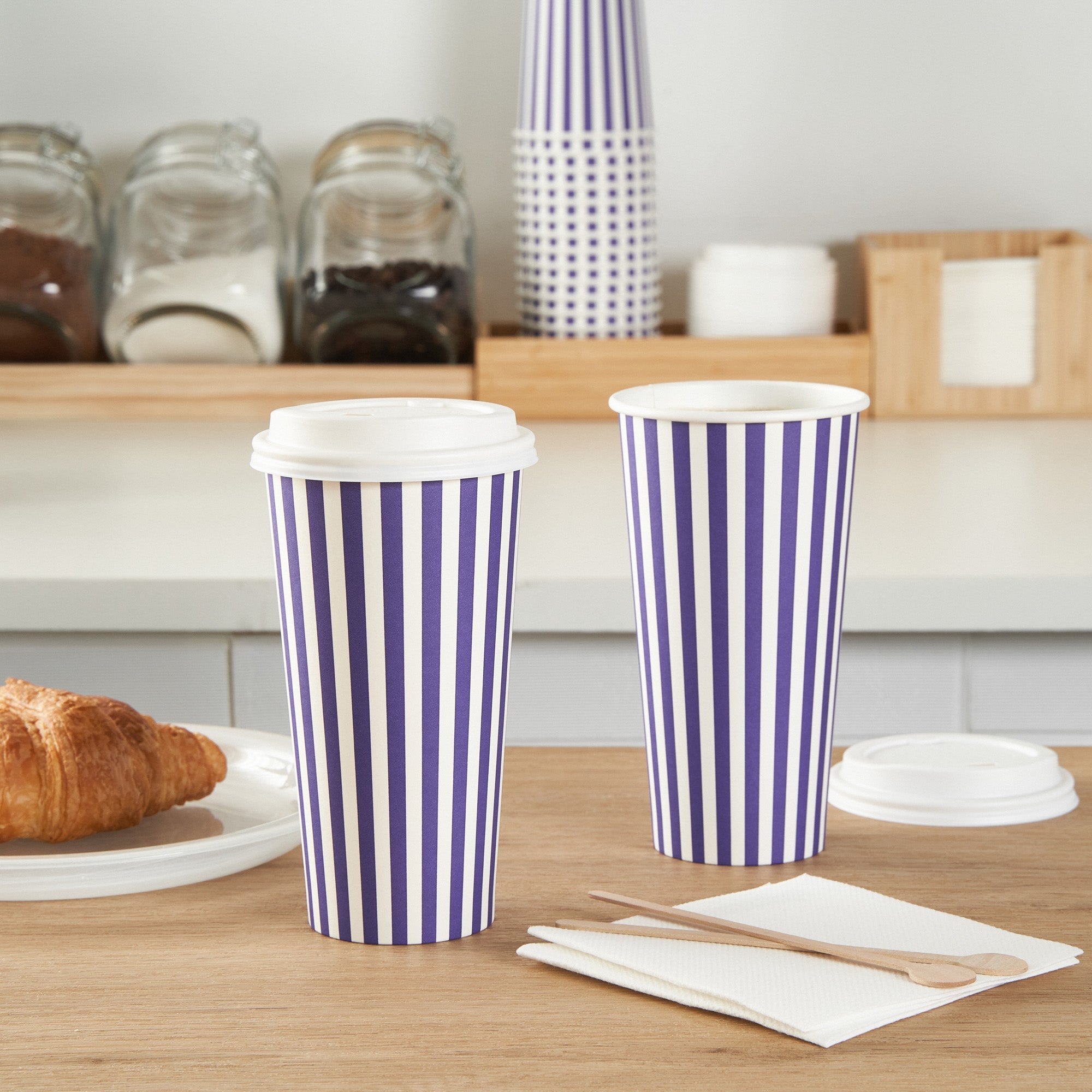 Restpresso 20 oz Purple and White Stripe Paper Single Wall Coffee Cup - with White Lid - 3 1/2"x 3 1/2"x 6 1/2" - 400 count box
