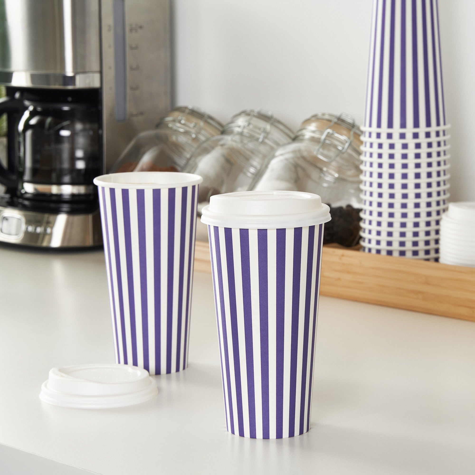 Restpresso 20 oz Purple and White Stripe Paper Single Wall Coffee Cup - with White Lid - 3 1/2"x 3 1/2"x 6 1/2" - 400 count box