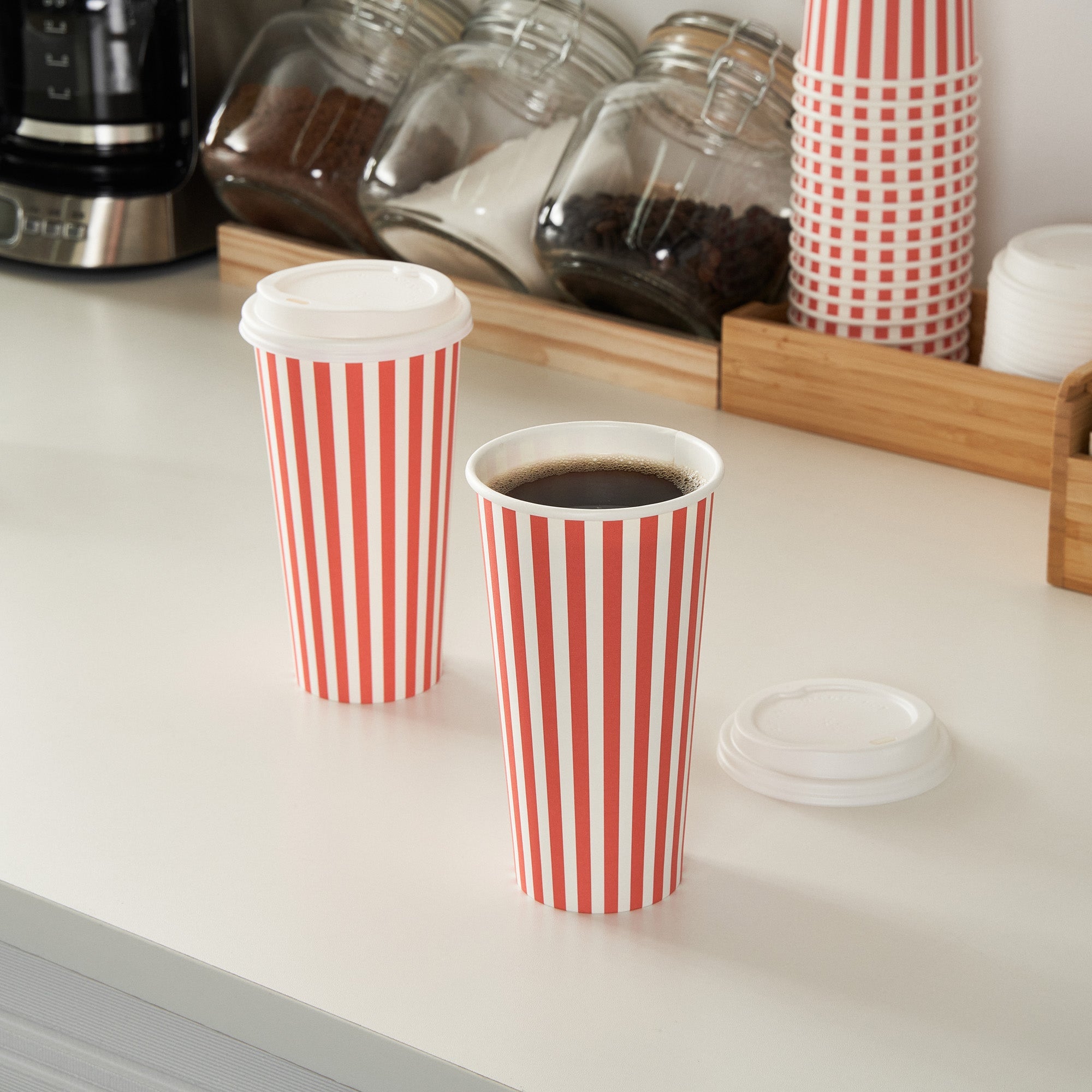 Restpresso 20 oz Red and White Stripe Paper Single Wall Coffee Cup - with White Lid - 3 1/2"x 3 1/2"x 6 1/2" - 400 count box