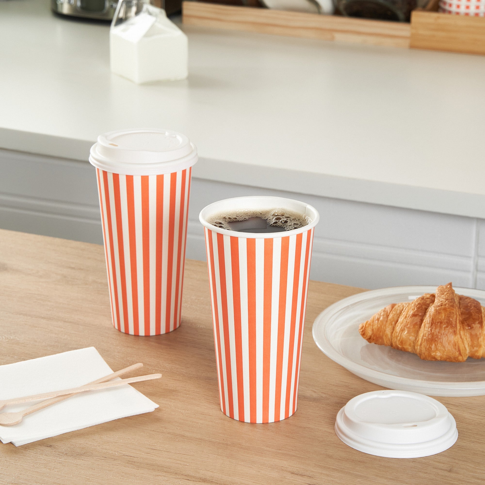 Restpresso 20 oz Orange and White Stripe Paper Single Wall Coffee Cup - with White Lid - 3 1/2"x 3 1/2"x 6 1/2" - 400 count box