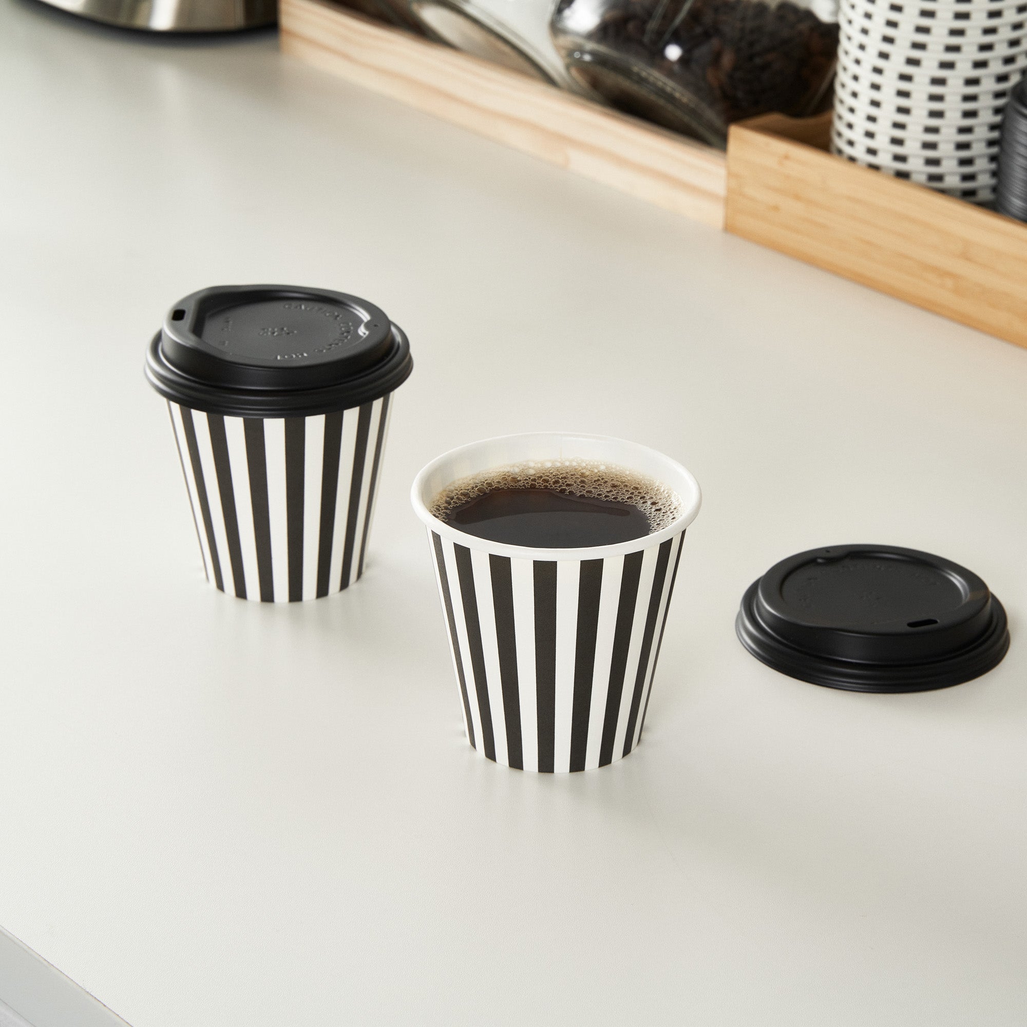 Restpresso 8 oz Black and White Stripe Paper Single Wall Coffee Cup - with Black Lid - 3 1/2" x 3 1/2" x 3 1/4" - 400 count box